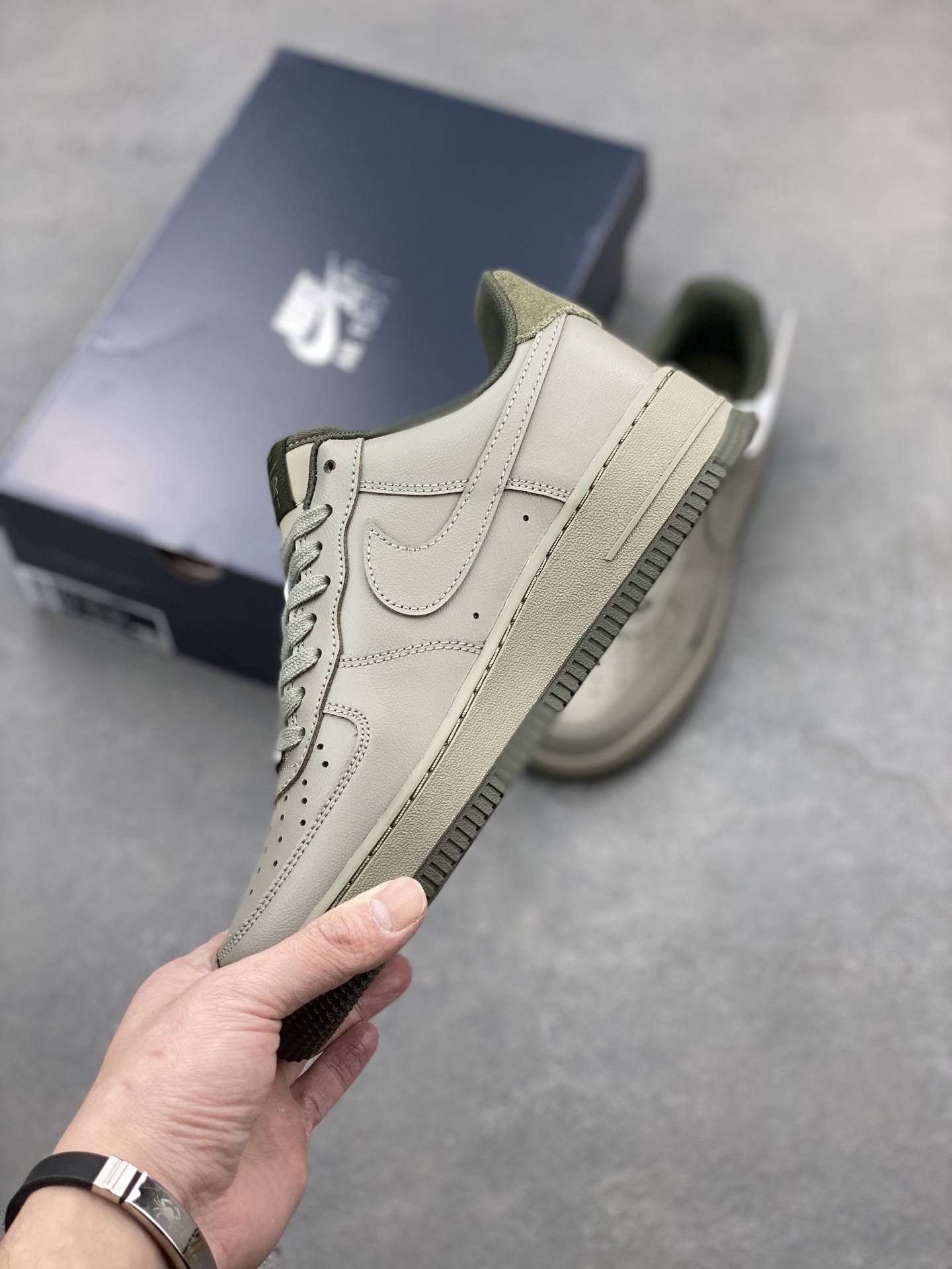 Nike Air Force 1 '07 Light Army Green Sneakers - Iconic Style & Comfort 4 i1742330530552 2666 0 2
