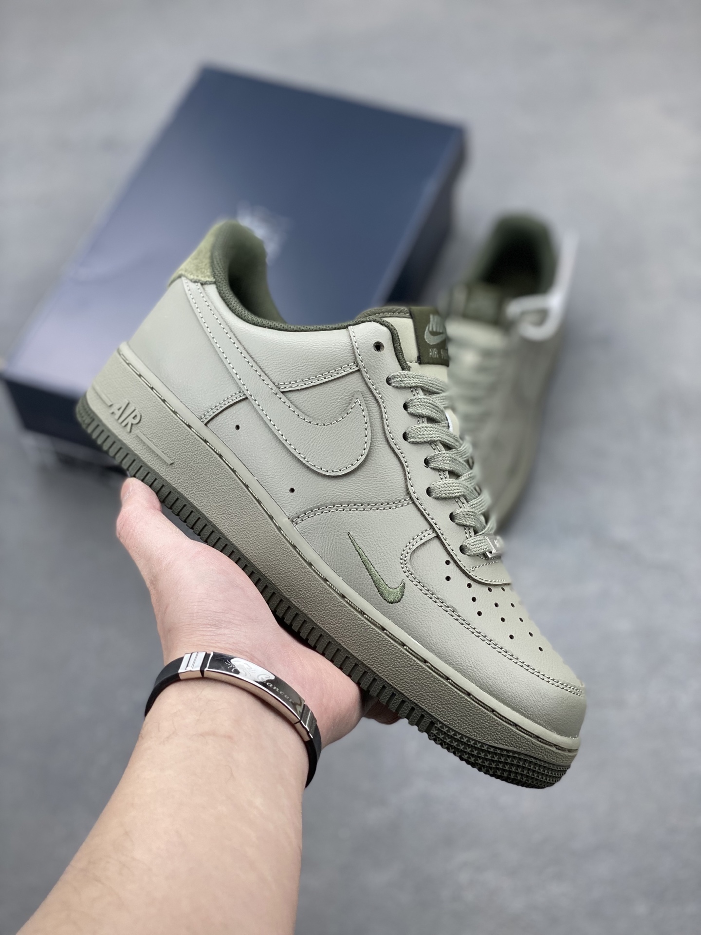 Nike Air Force 1 '07 Light Army Green Sneakers - Iconic Style & Comfort 2 i1742330530594 4780 0 0