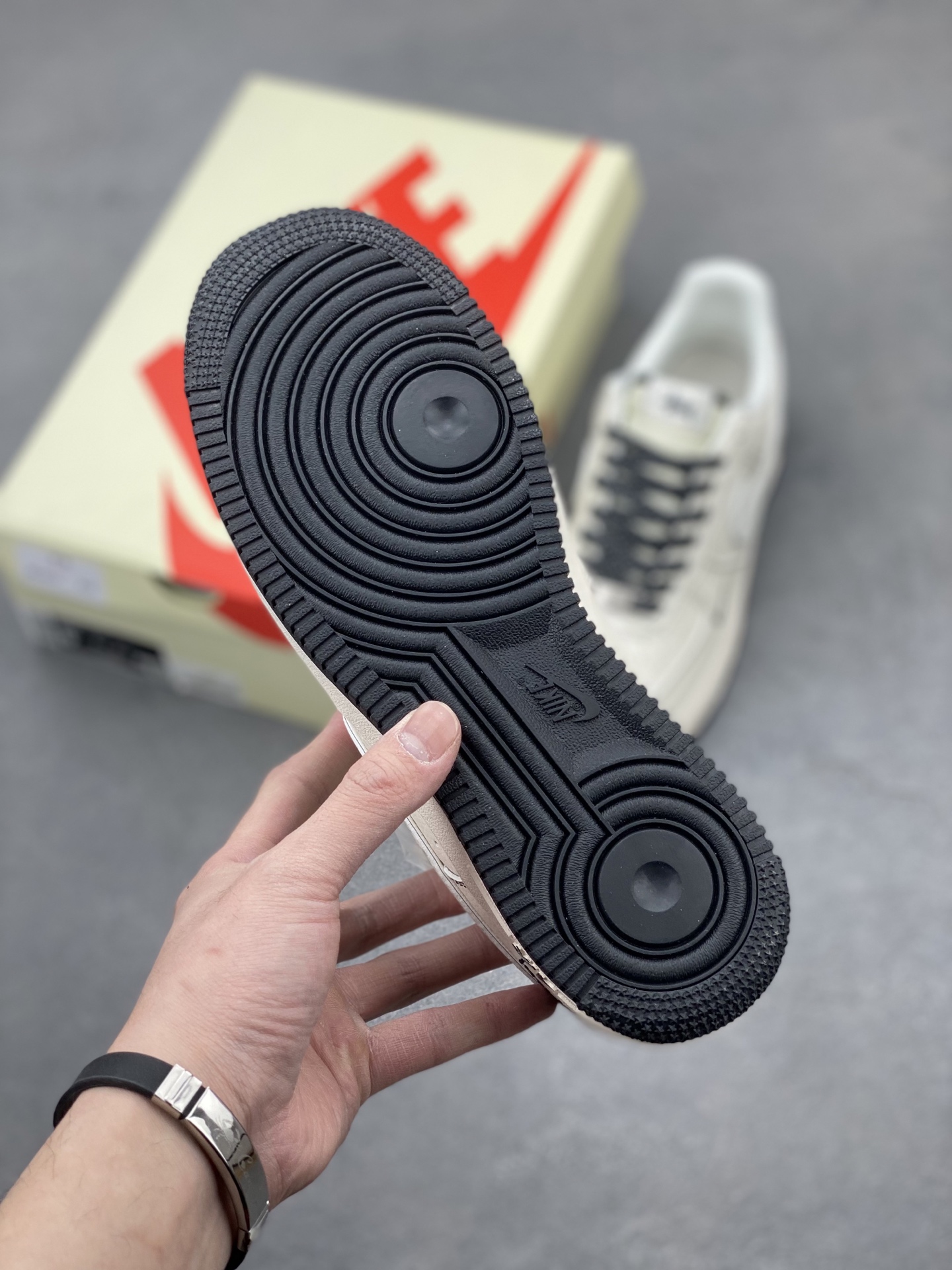 Nike Air Force 1 '07 Low Sneakers - Limited Edition, Premium Comfort 7 i1742330655342 2816 0 5