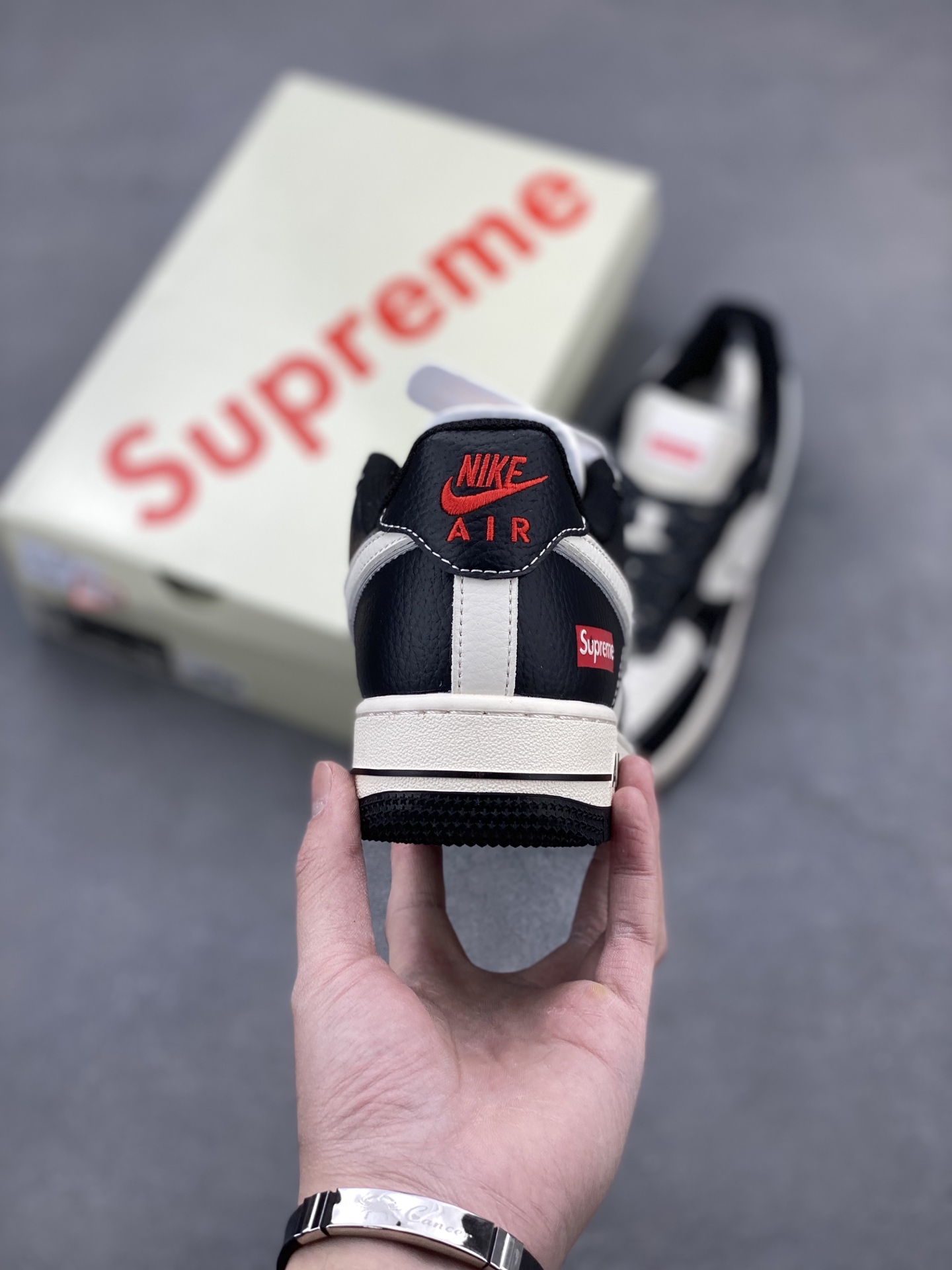 Nike Air Force 1 '07 Low Supreme Collab Sneakers - Black/Silver 5 i1742330767713 4113 0 3