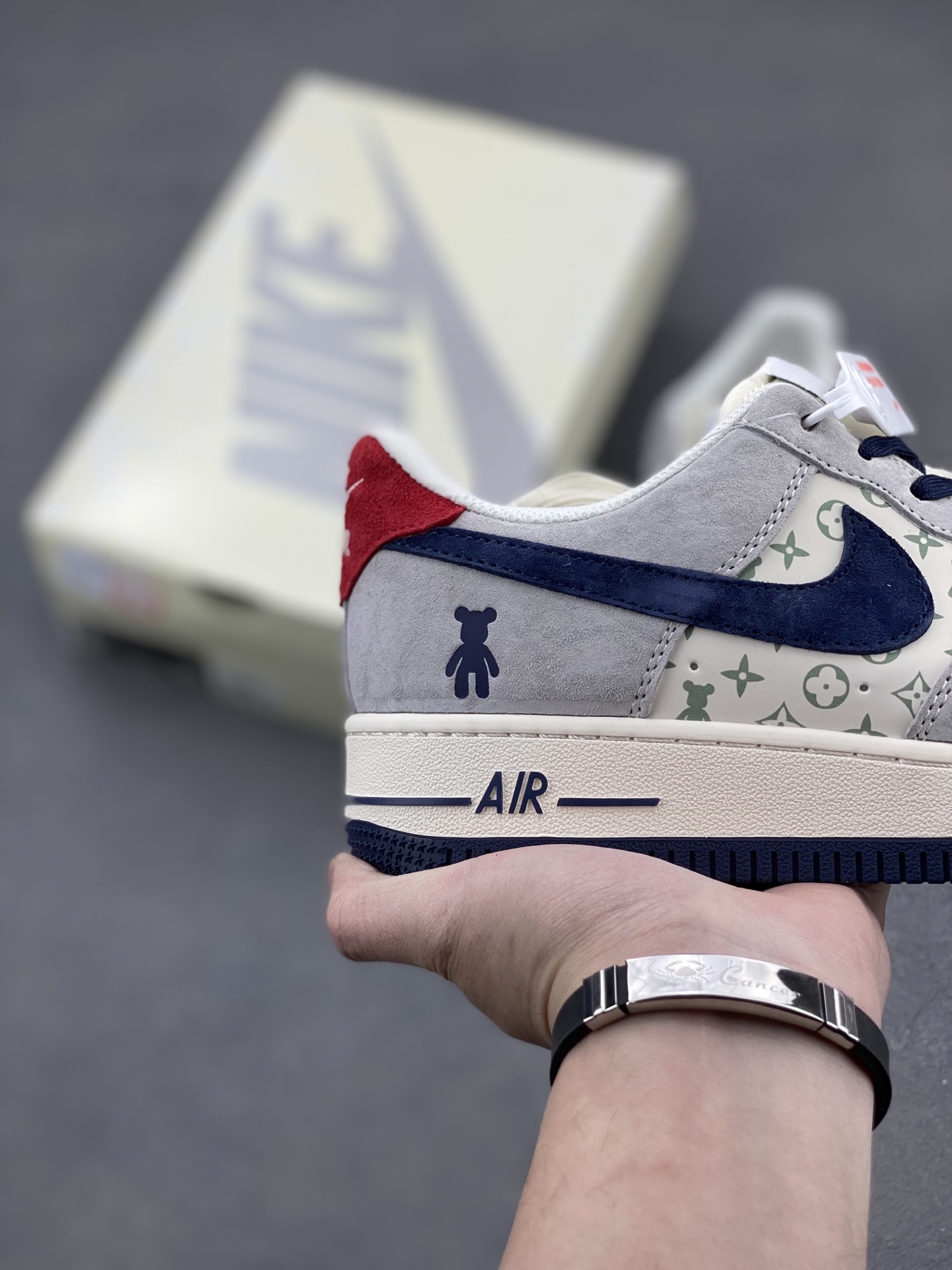 Nike Air Force 1 '07 Low 'Violent Bear' - Gray Blue Print Sneakers 6 i1742330826455 7942 0 4