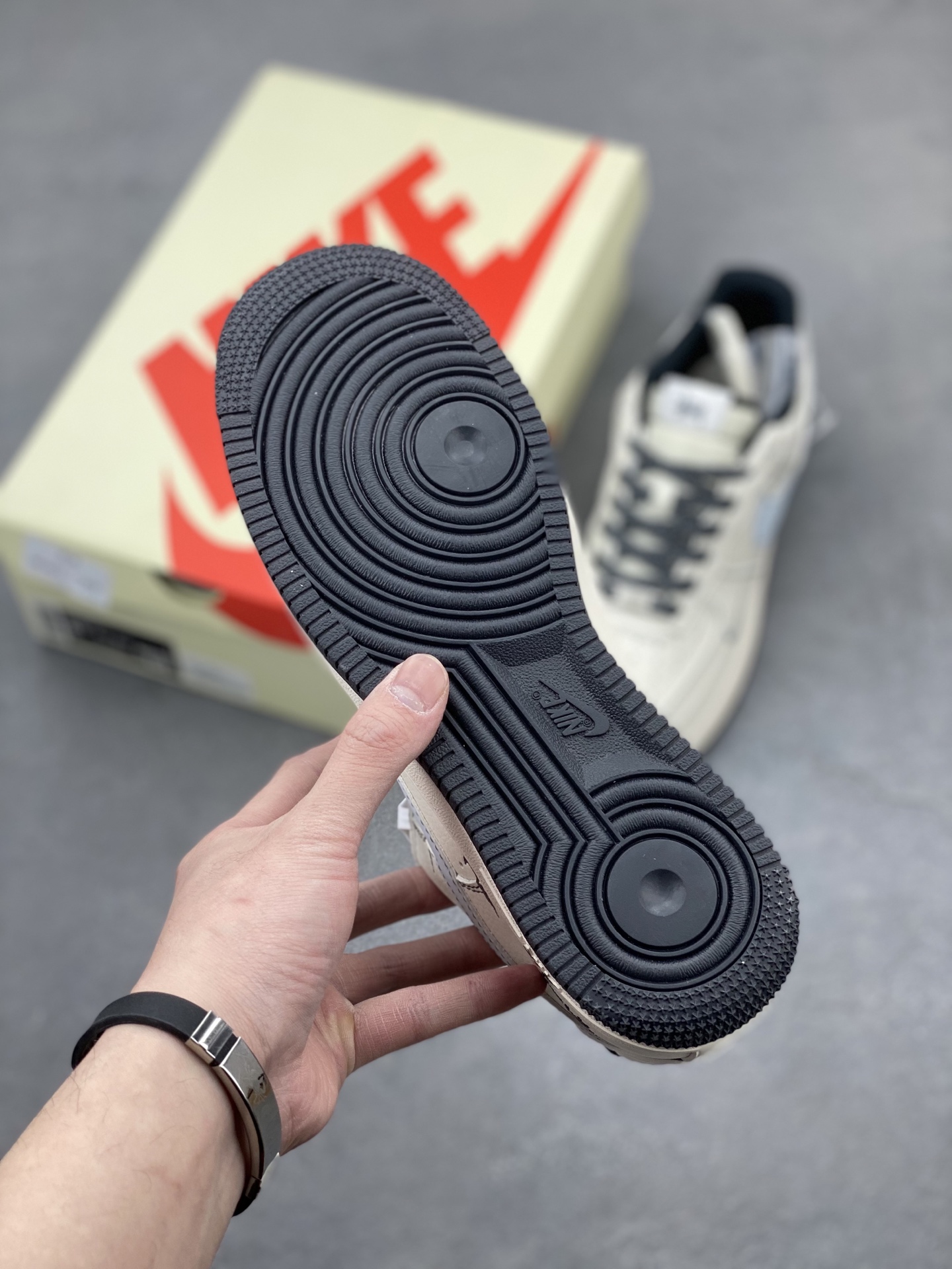Nike Air Force 1 '07 Low Stussy Collab Sneakers - Limited Edition 7 i1742330867745 4480 0 5