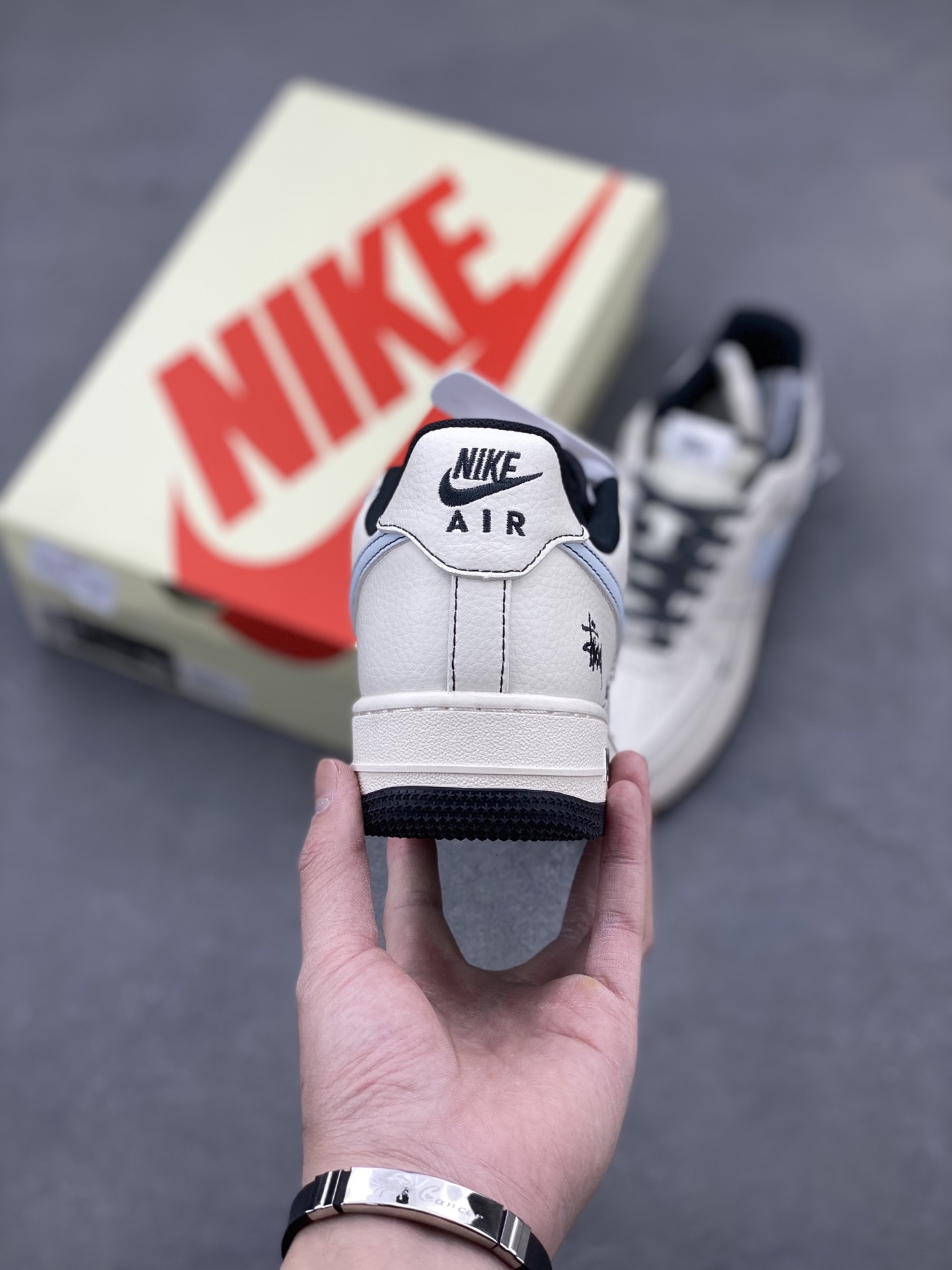 Nike Air Force 1 '07 Low Stussy Collab Sneakers - Limited Edition 5 i1742330867830 2779 0 3