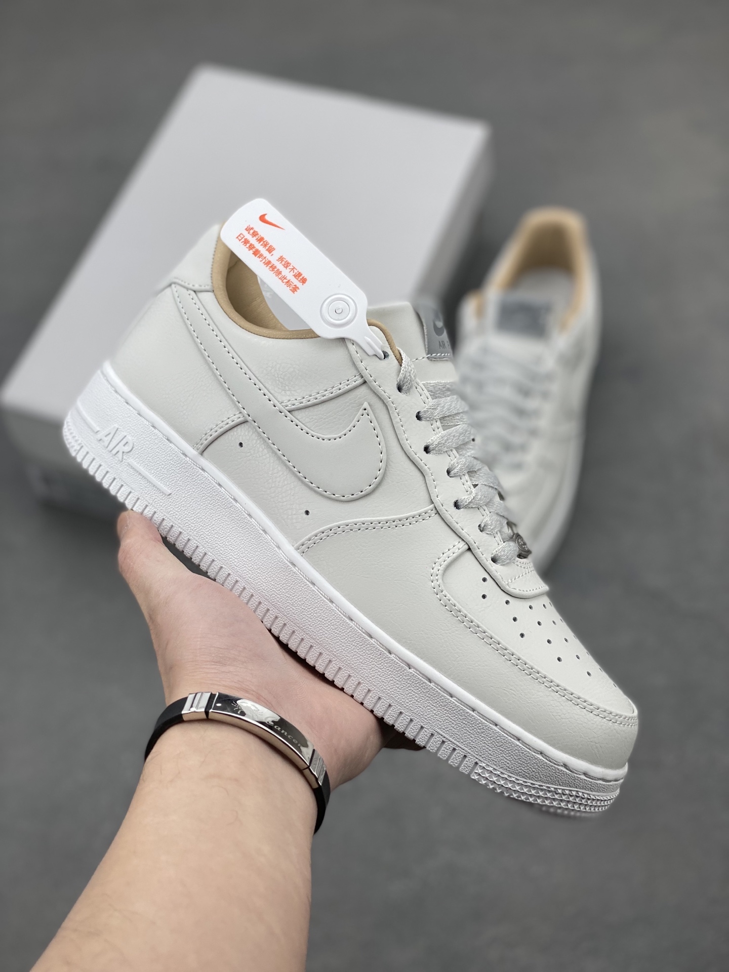 Nike Air Force 1 '07: Classic Style, Superior Comfort, and Iconic Design 2 i1742330948060 8730 0 0