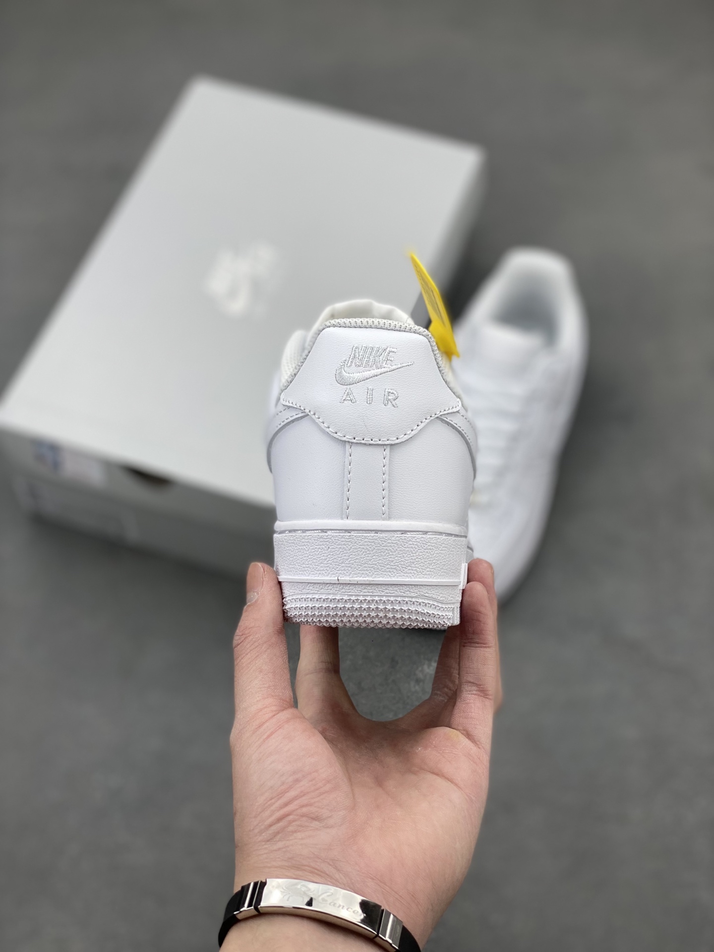 Nike Air Force 1 Mid '07 - Classic White Leather Basketball Shoes 5 i1742331060751 1428 0 3