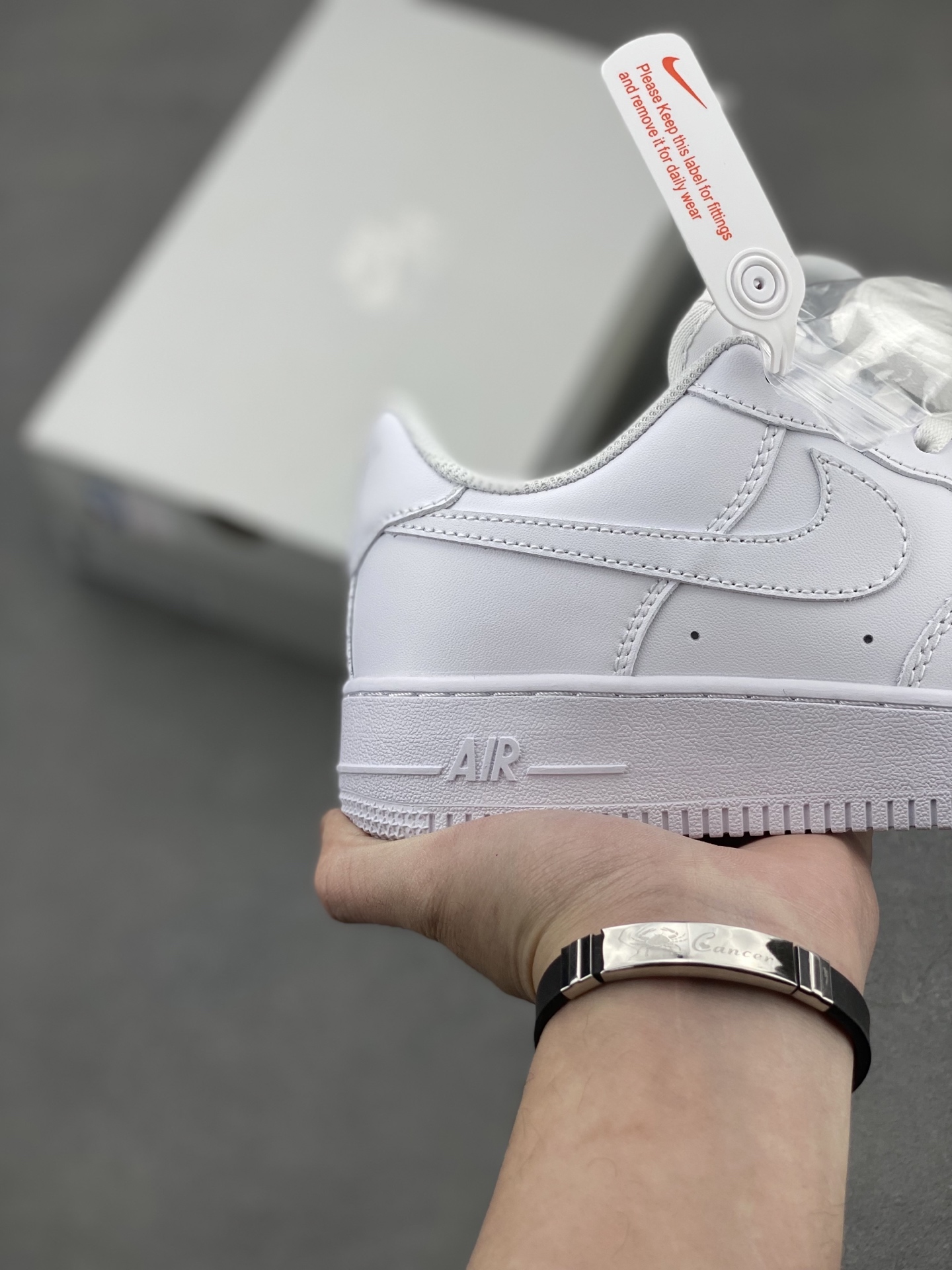 Nike Air Force 1 Mid '07: Classic White Leather Basketball Shoes 6 i1742331306278 9312 0 4