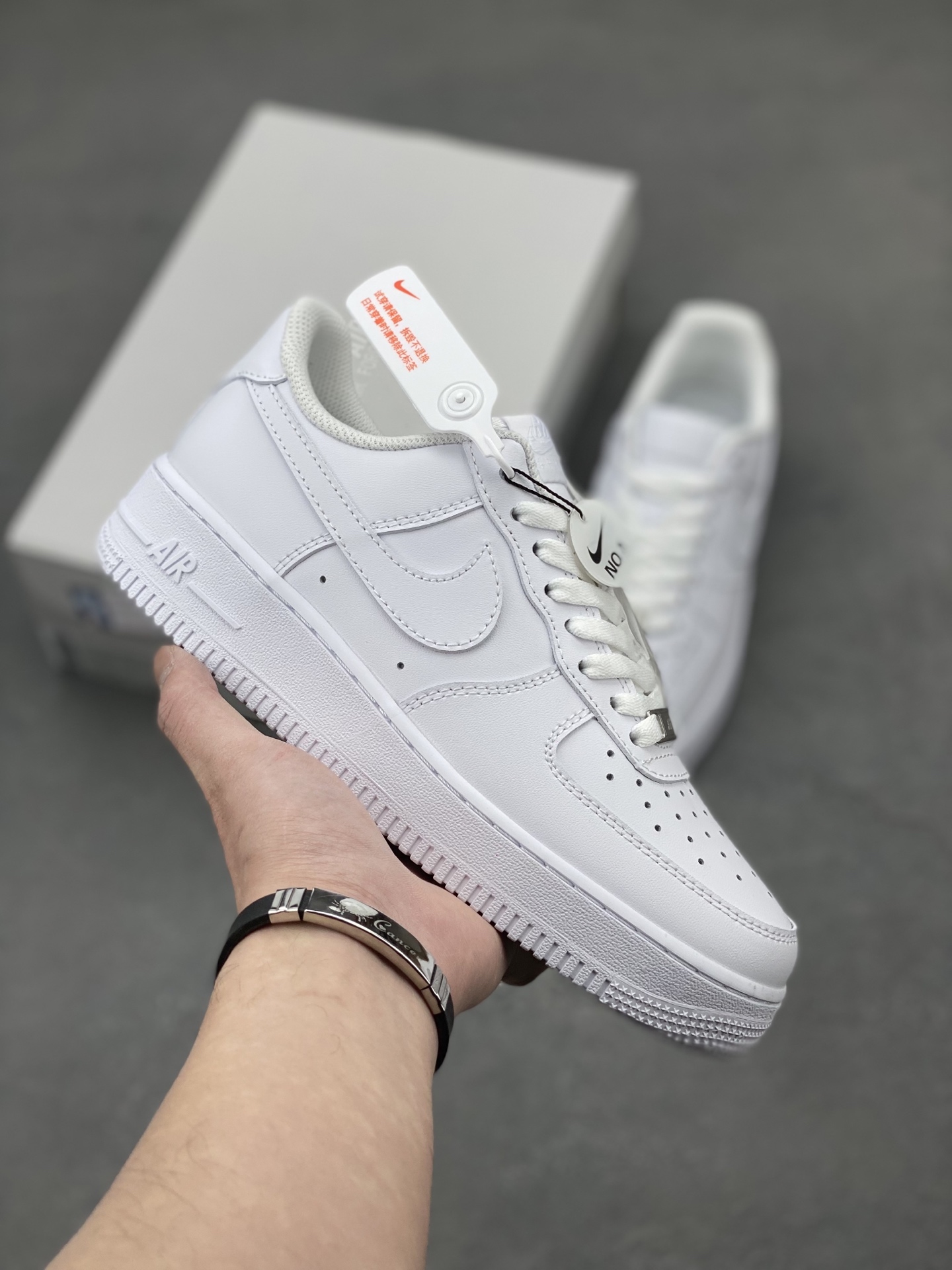 Nike Air Force 1 '07: Classic White Low-Top Sneakers with Air Cushioning 2 i1742331394468 8949 0 0