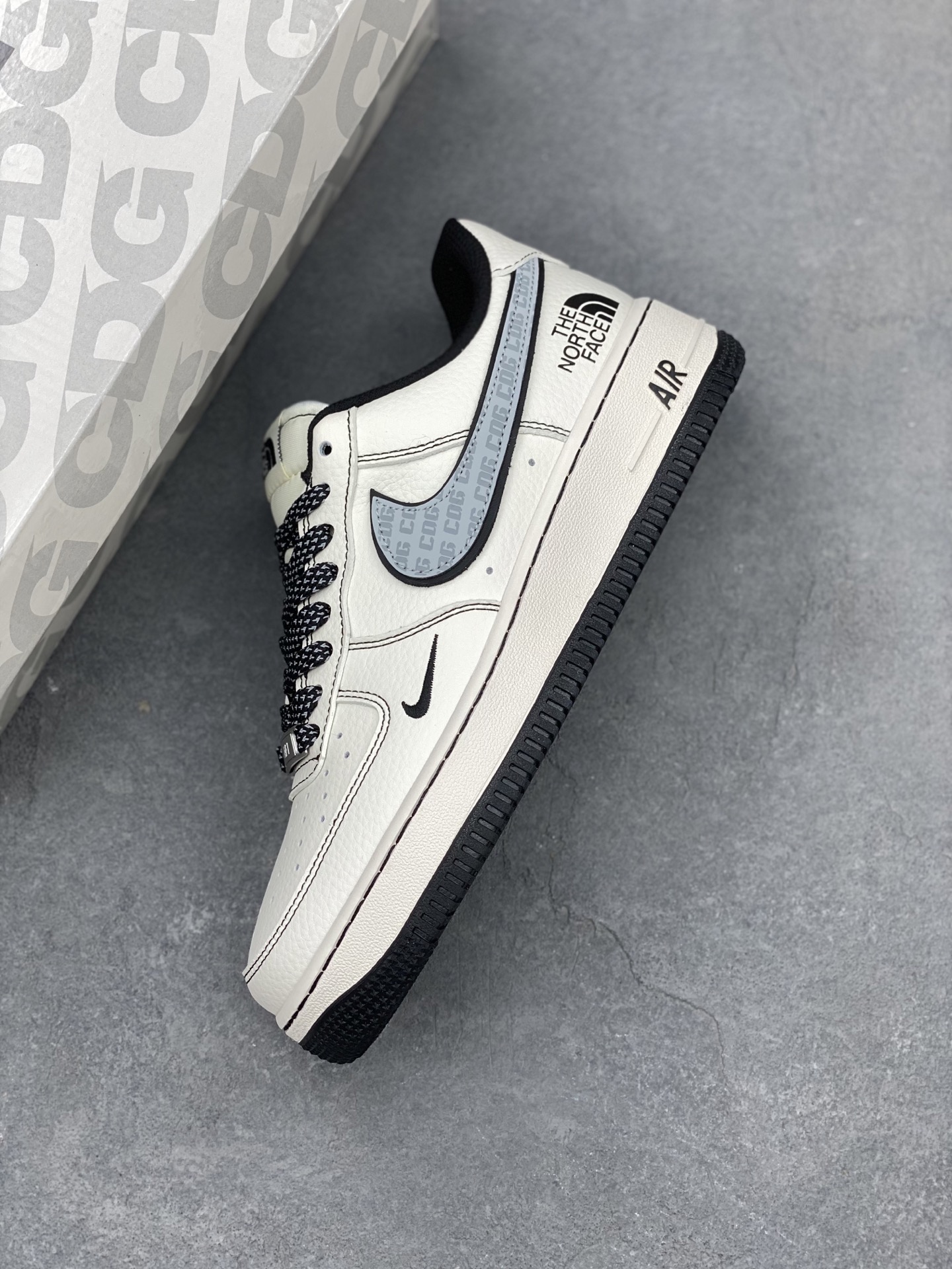 Nike Air Force 1 '07 Low Sneakers - The North Face Collaboration 8 i1742400337534 5287 0 6