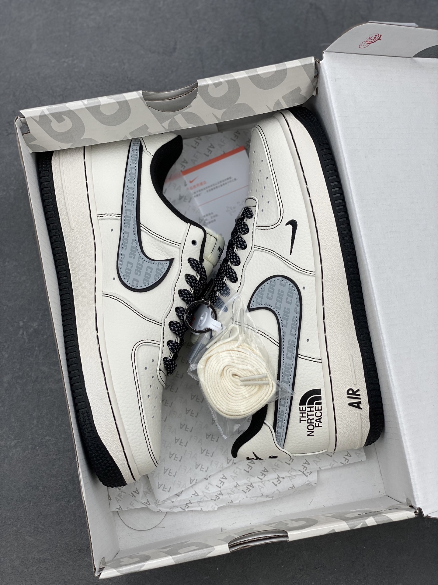 Nike Air Force 1 '07 Low Sneakers - The North Face Collaboration 10 i1742400343267 4011 0 8