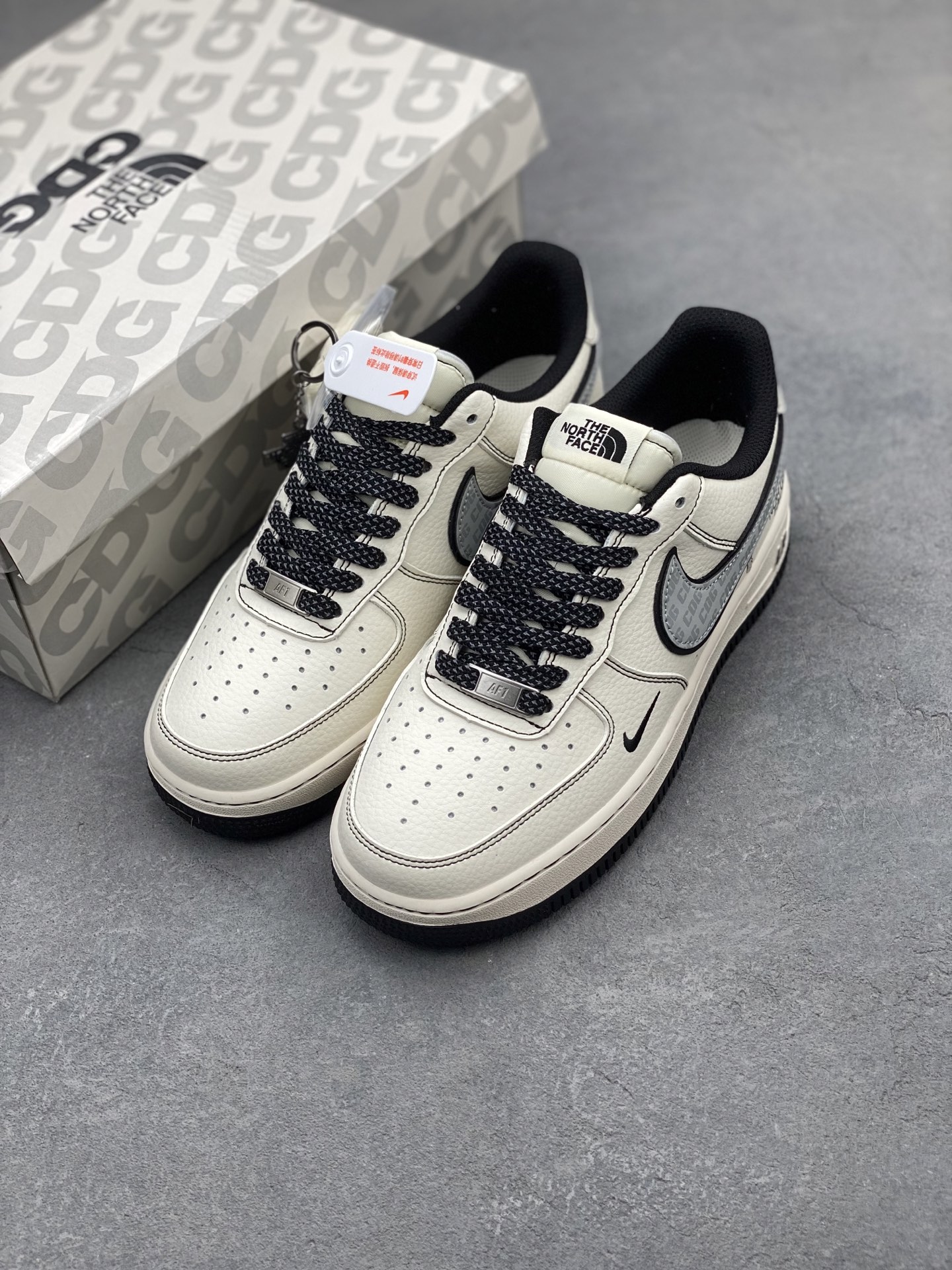 Nike Air Force 1 '07 Low Sneakers - The North Face Collaboration 9 i1742400345478 311 0 7