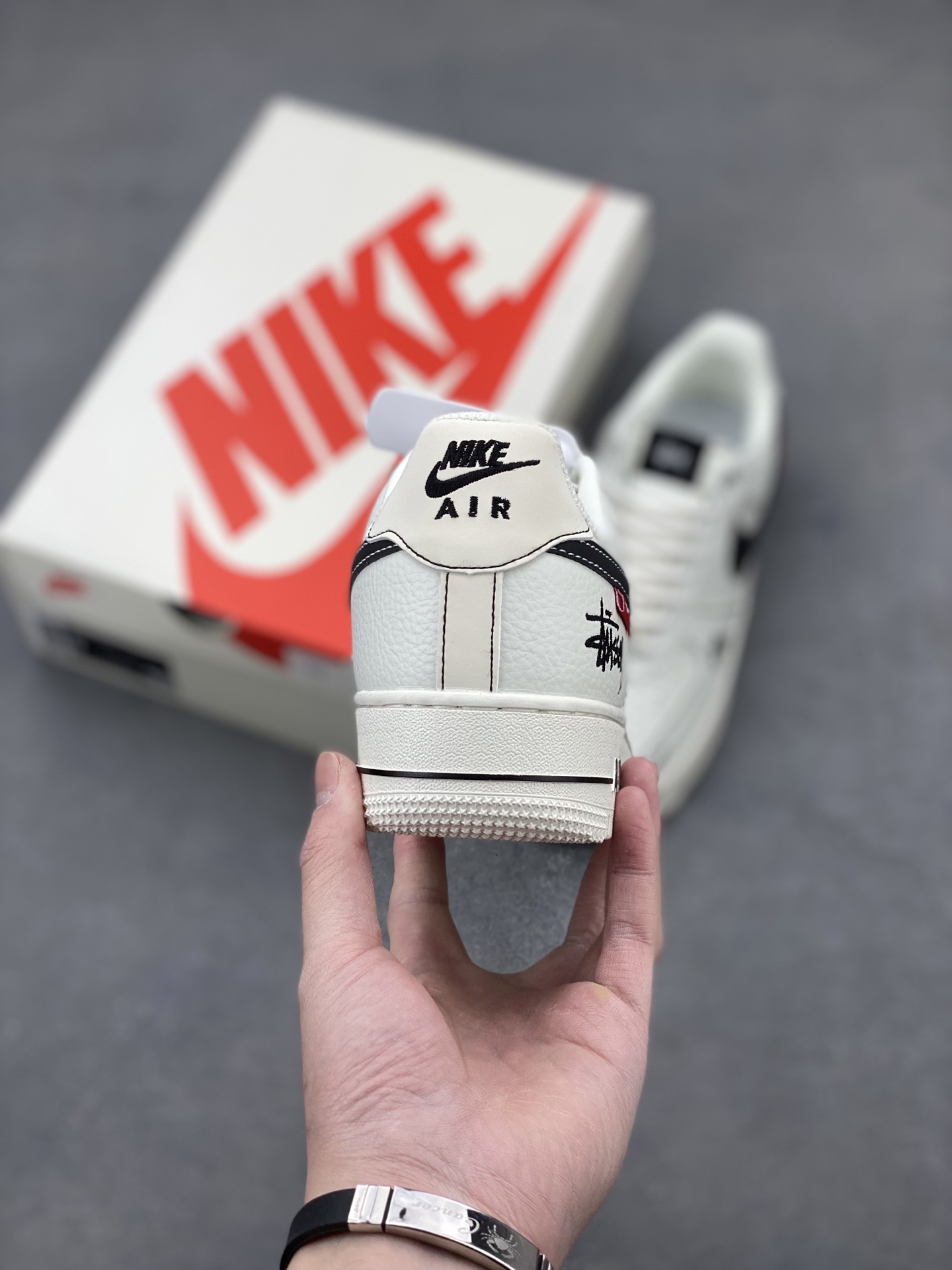 Nike Air Force 1 '07 Low Stussy Collab Sneakers - White/Black 5 i1742400471969 9997 0 3