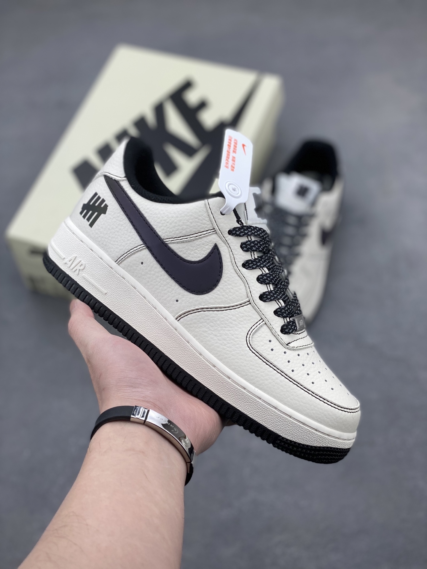 Nike Air Force 1 '07 Low Sneakers - Limited Edition, Comfortable & Stylish 2 i1742400589842 9068 0 0