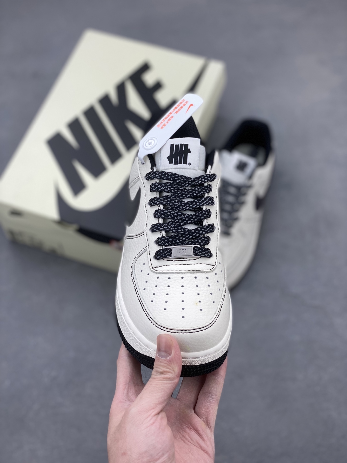 Nike Air Force 1 '07 Low Sneakers - Limited Edition, Comfortable & Stylish 3 i1742400590431 2376 0 1