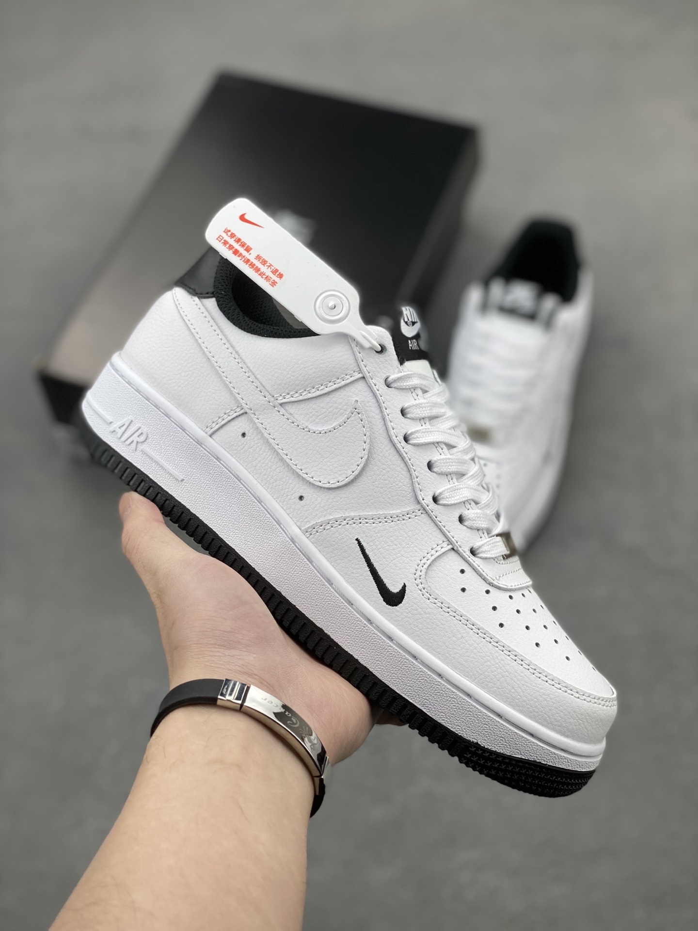 Nike Air Force 1 '07 Low White/Black Stitching Detail - Limited Edition 2 i1742401013090 8603 0 0