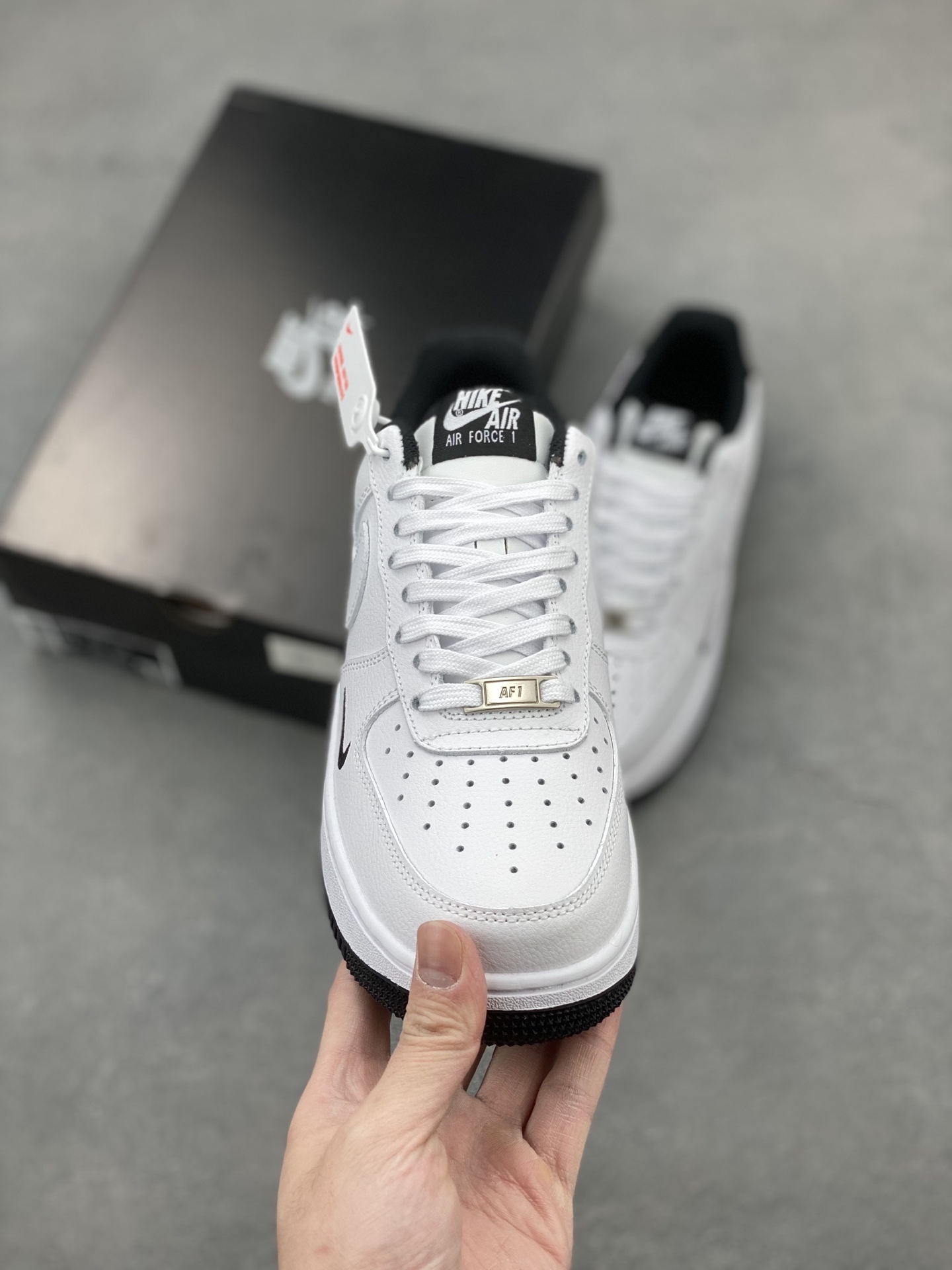 Nike Air Force 1 '07 Low White/Black Stitching Detail - Limited Edition 3 i1742401015506 1257 0 1