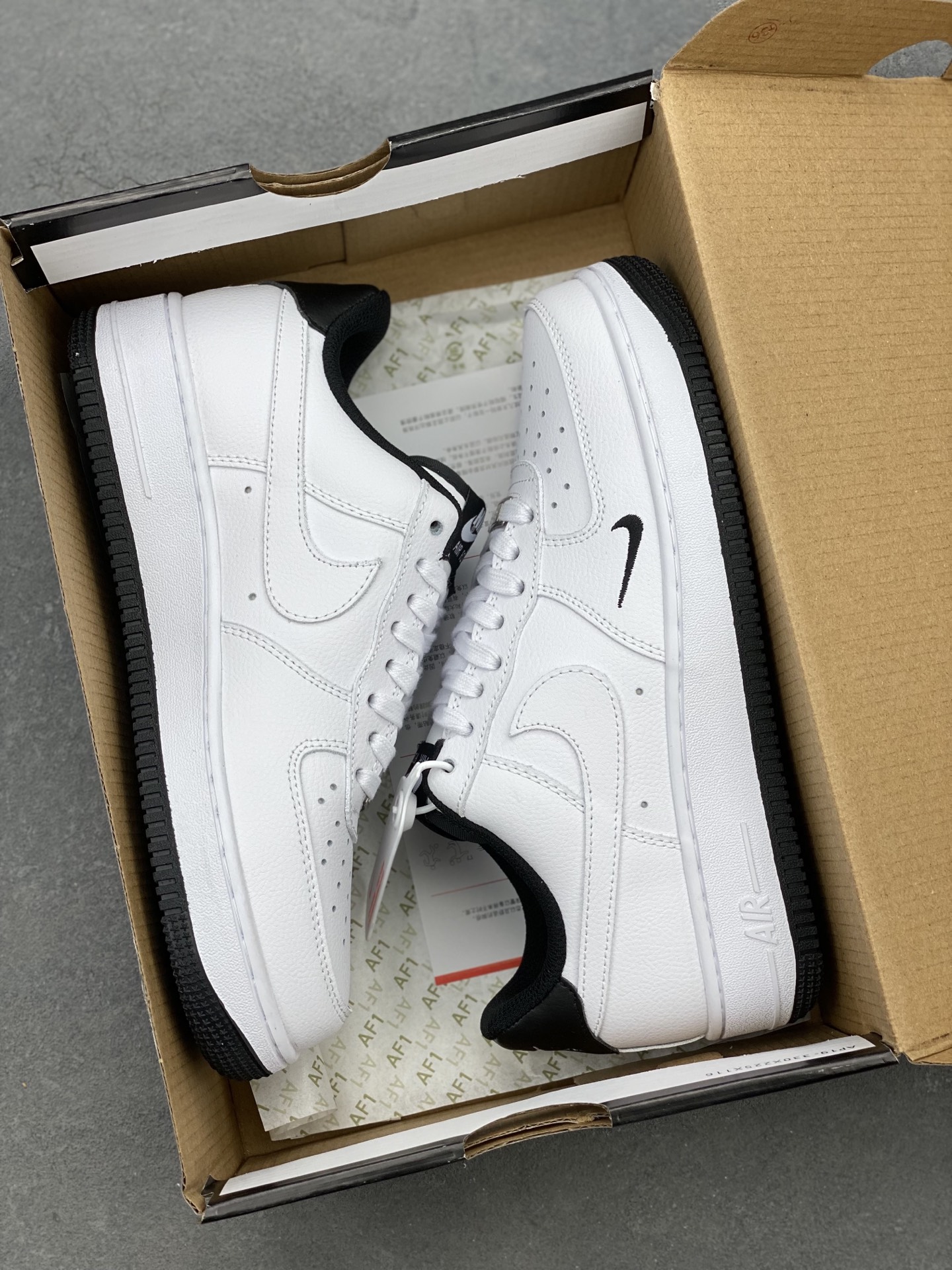 Nike Air Force 1 '07 Low White/Black Stitching Detail - Limited Edition 10 i1742401022064 7369 0 8