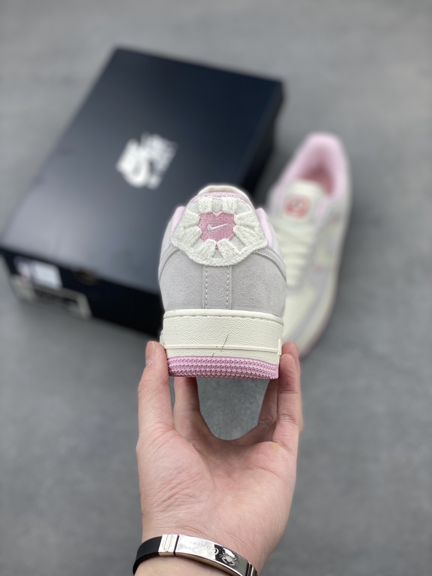 Nike Air Force 1 Low Casual Sneakers - Versatile and Comfortable 5 i1742401127503 4121 0 3