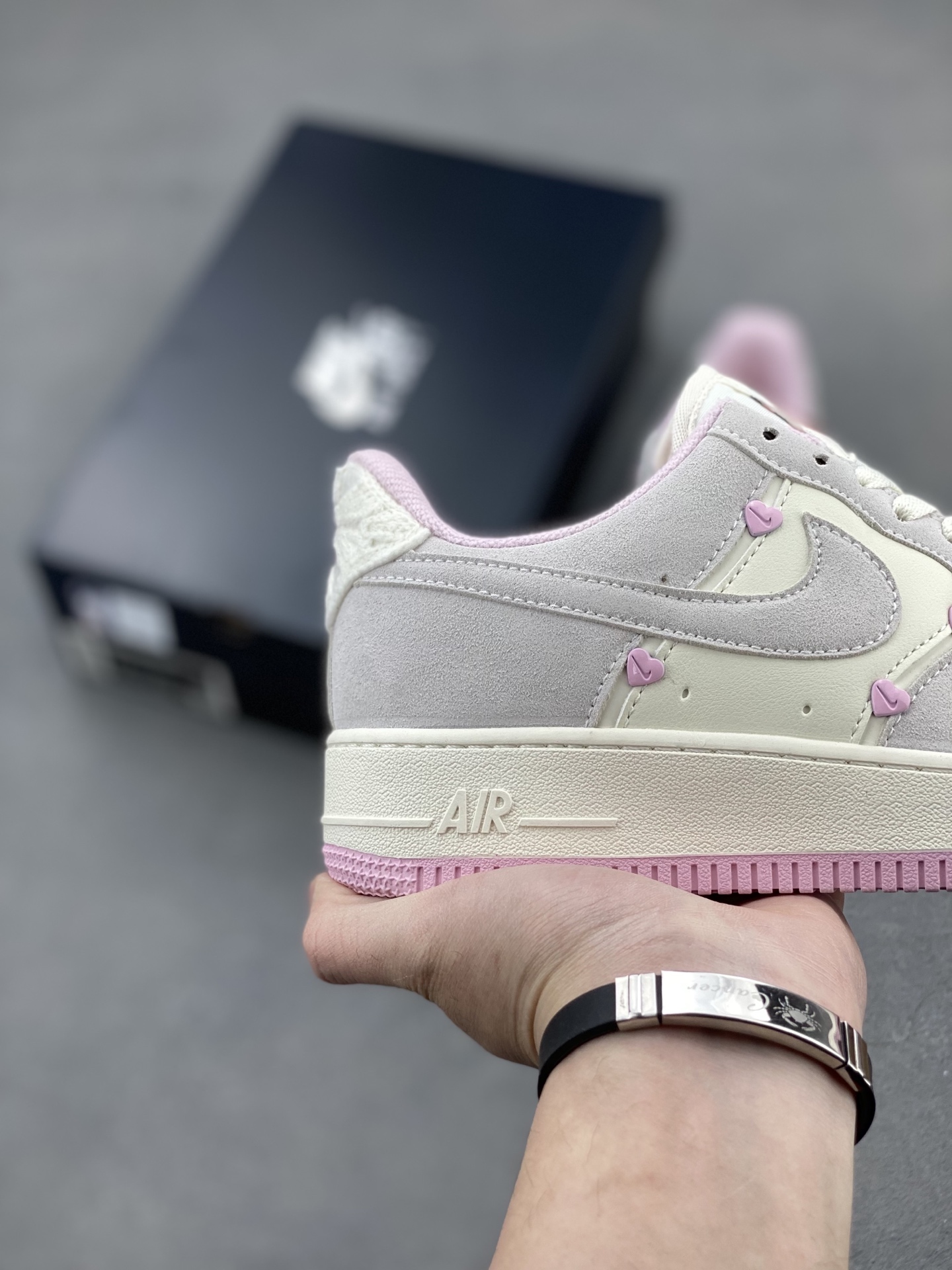 Nike Air Force 1 Low Casual Sneakers - Versatile and Comfortable 6 i1742401129148 3599 0 4