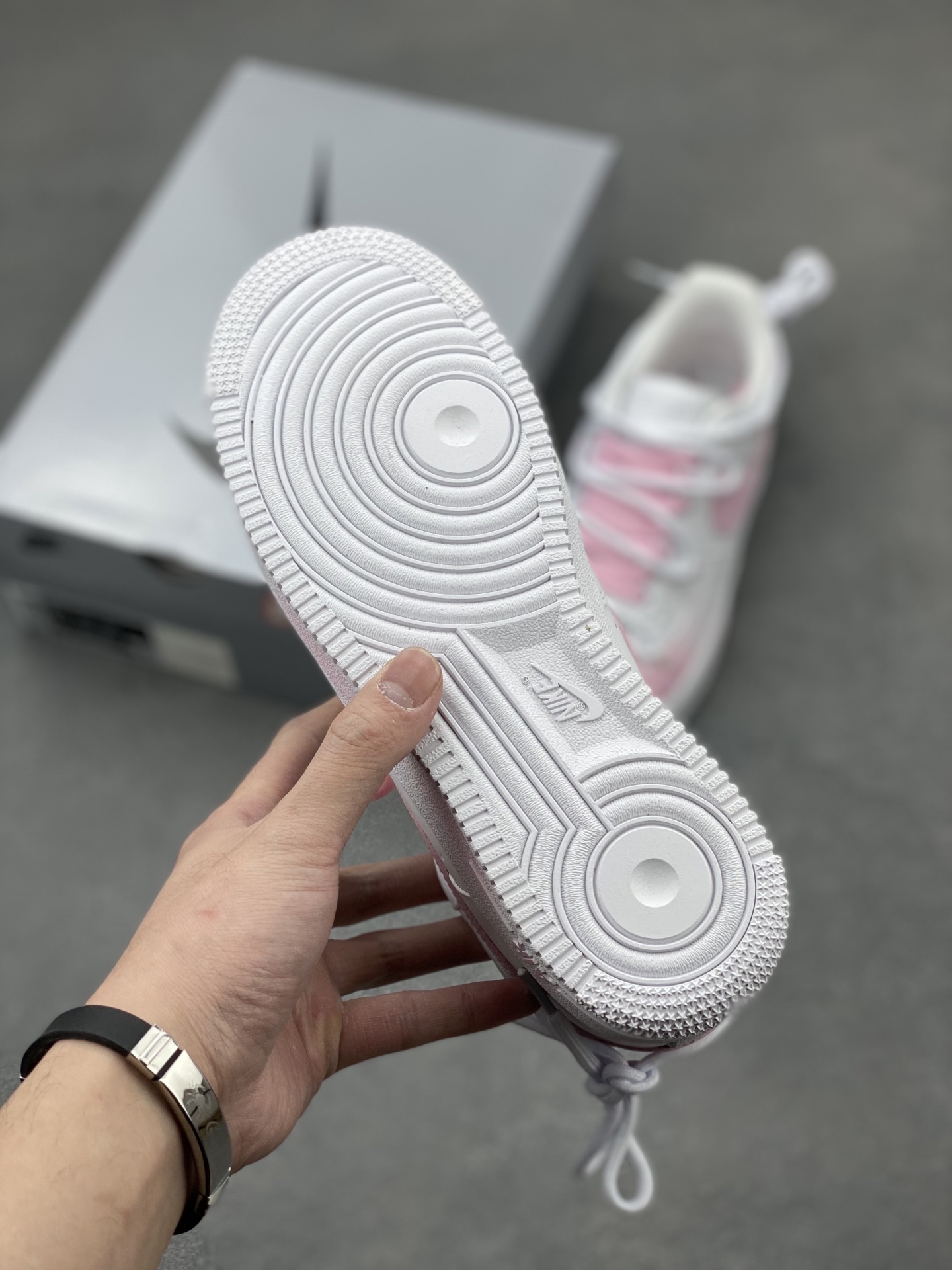 Nike Air Force 1 '07 Low White/Pink Casual Sneakers Women Size 7 i1742487812463 6804 0 5