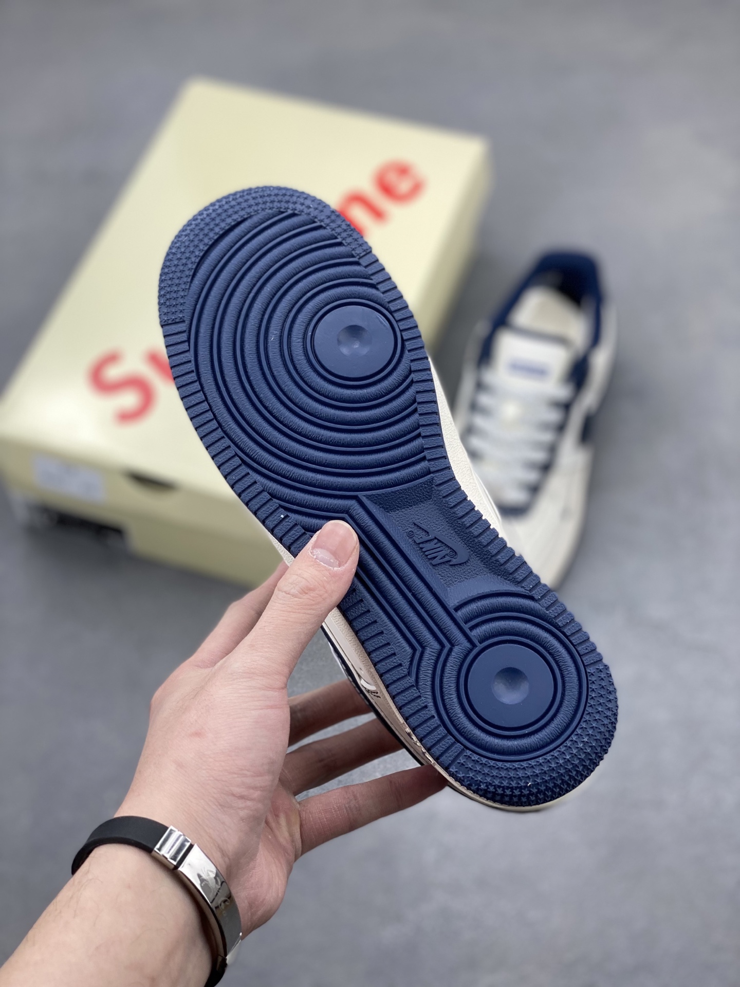 Nike Air Force 1 '07 Low Sneakers - Limited Edition, Comfortable & Stylish 7 i1742487845736 9719 0 5
