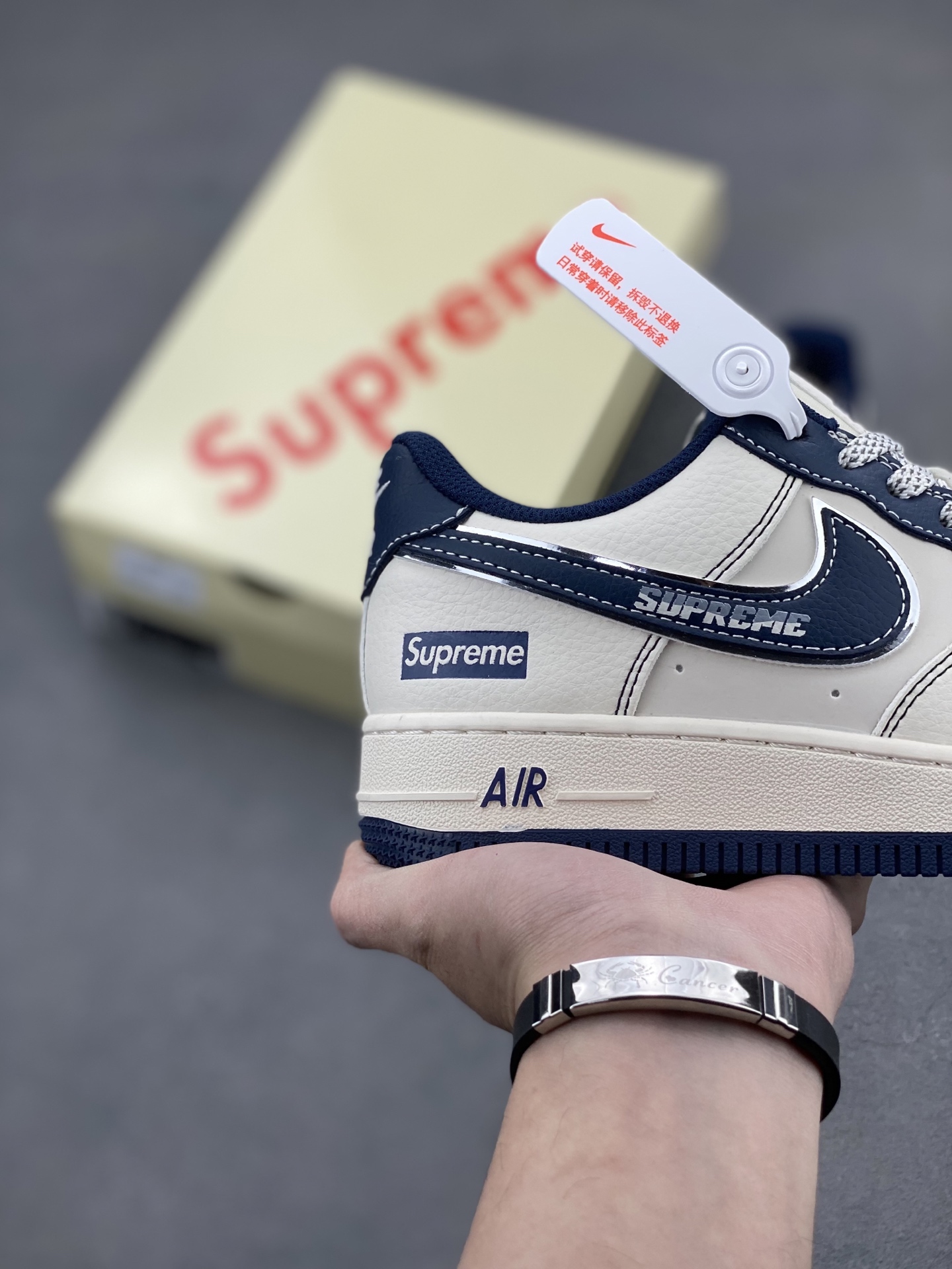 Nike Air Force 1 '07 Low Sneakers - Limited Edition, Comfortable & Stylish 6 i1742487846434 6714 0 4