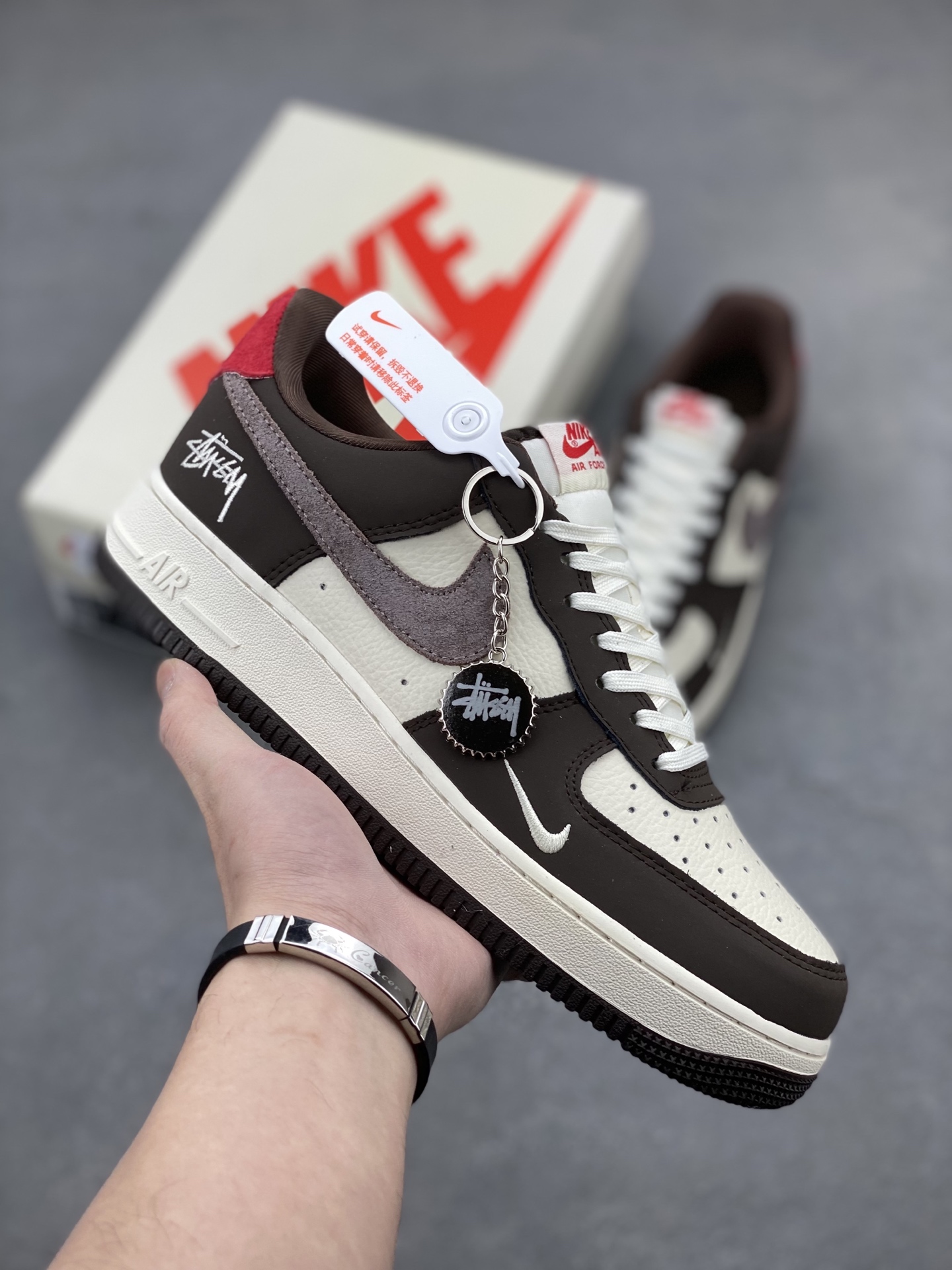 Nike Air Force 1 '07 Low Brown/White Sneakers - Limited Edition 2 i1742487906367 7876 0 0