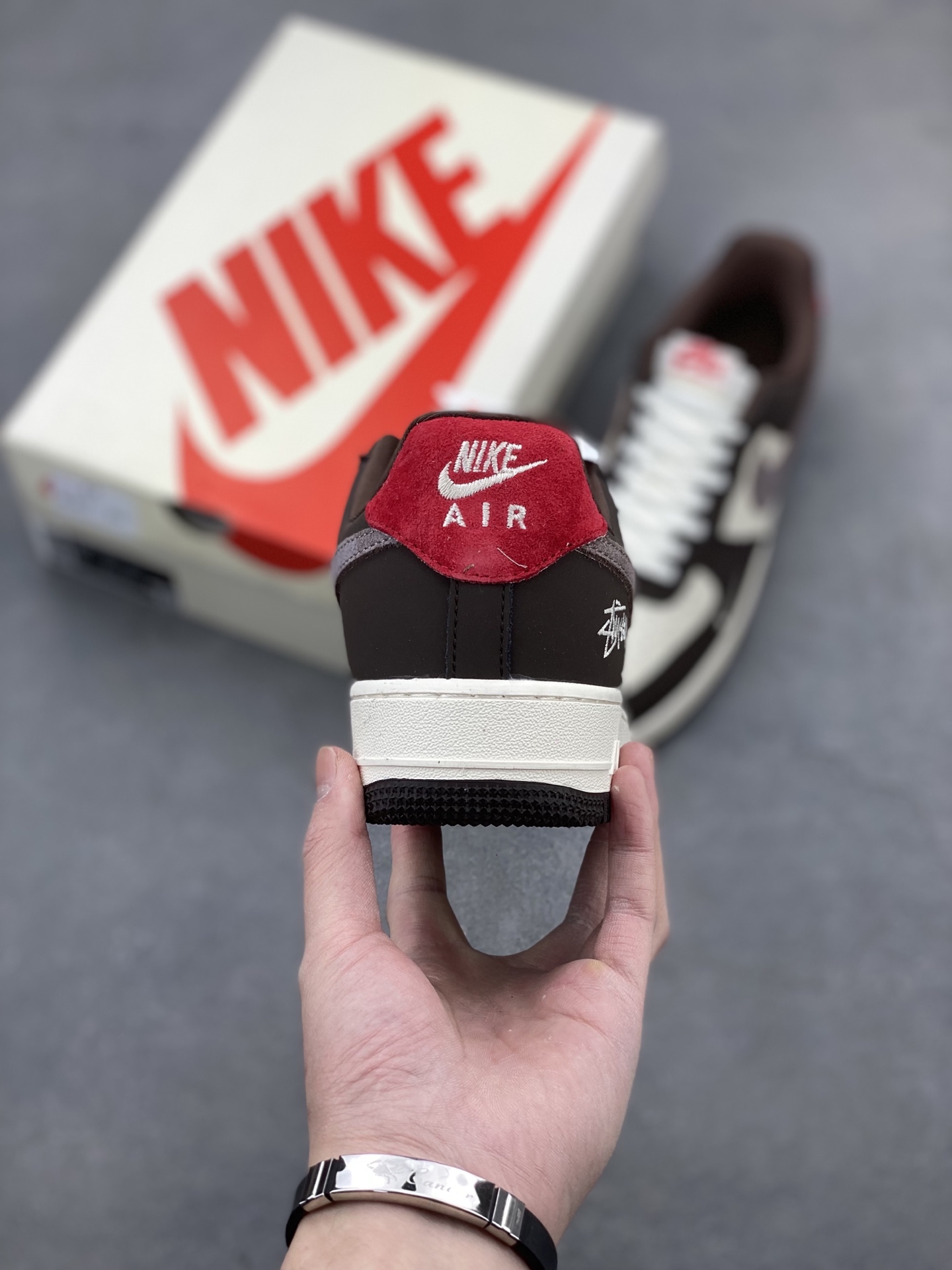 Nike Air Force 1 '07 Low Brown/White Sneakers - Limited Edition 5 i1742487908408 357 0 3