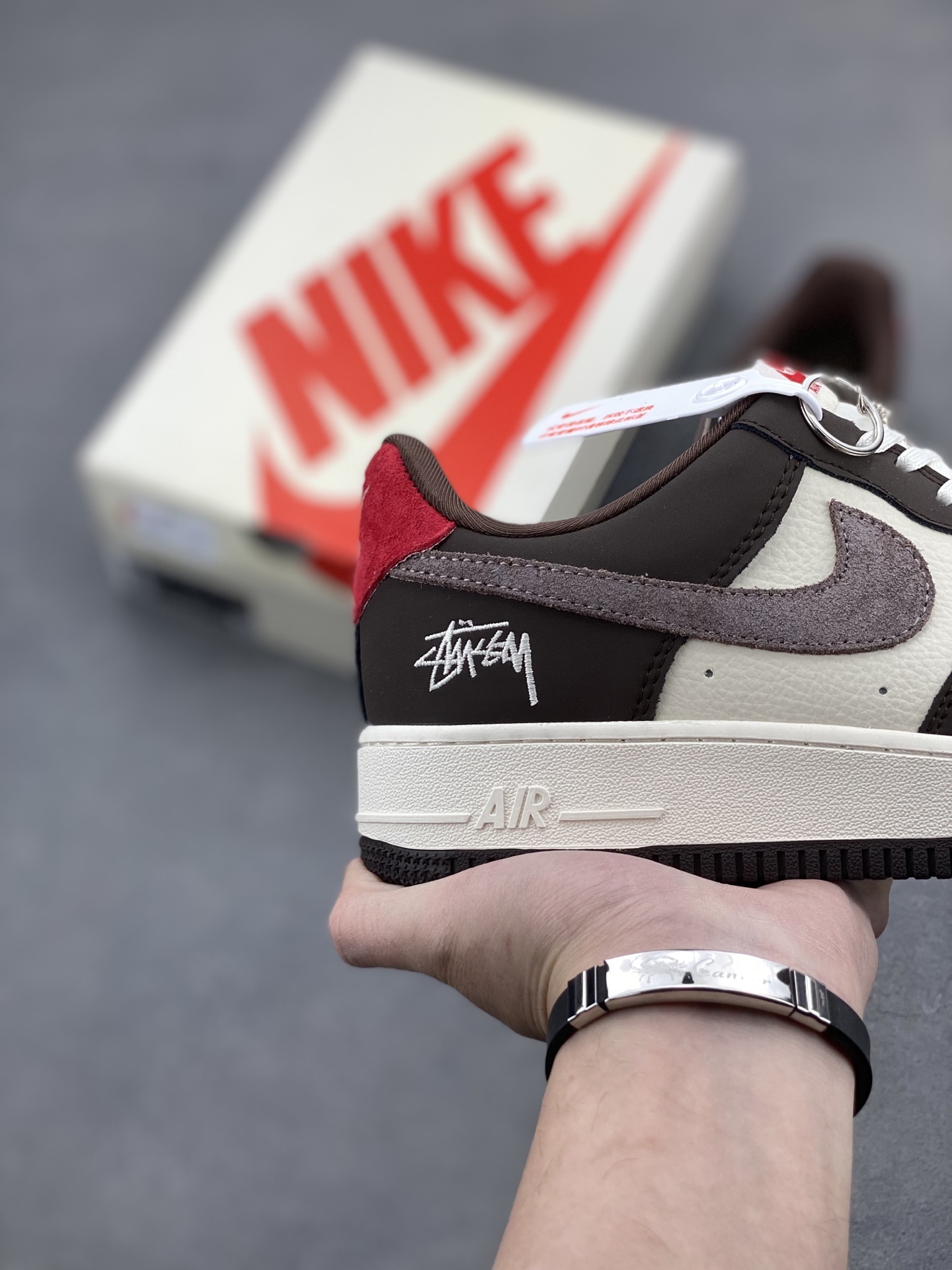 Nike Air Force 1 '07 Low Brown/White Sneakers - Limited Edition 6 i1742487916871 7443 0 4