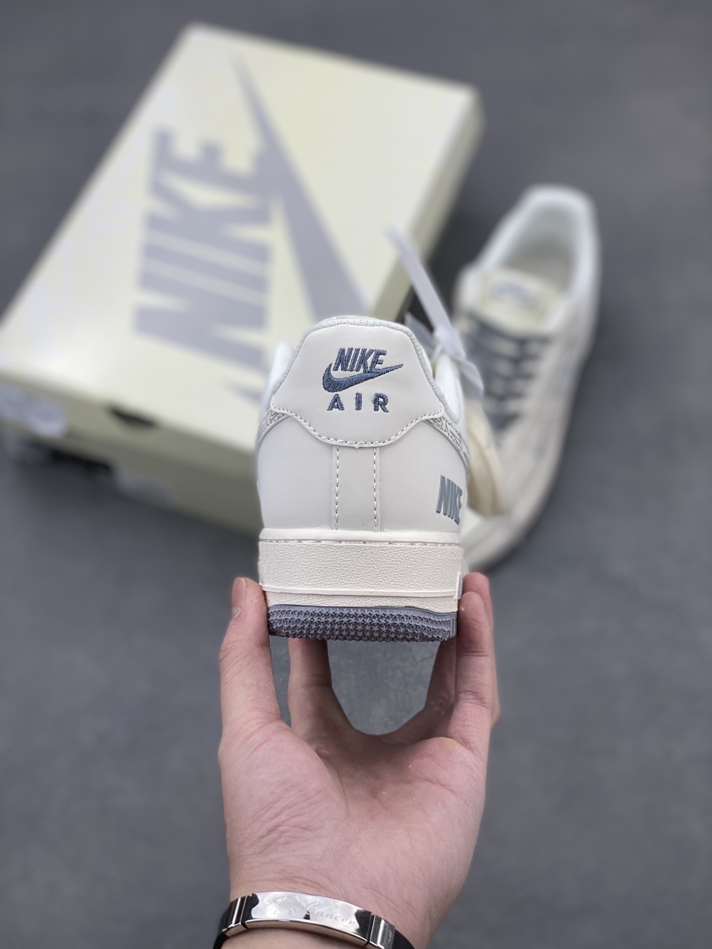 Nike Air Force 1 '07 Low Sneakers - Limited Edition, Premium Comfort 5 i1742487956379 5177 0 3