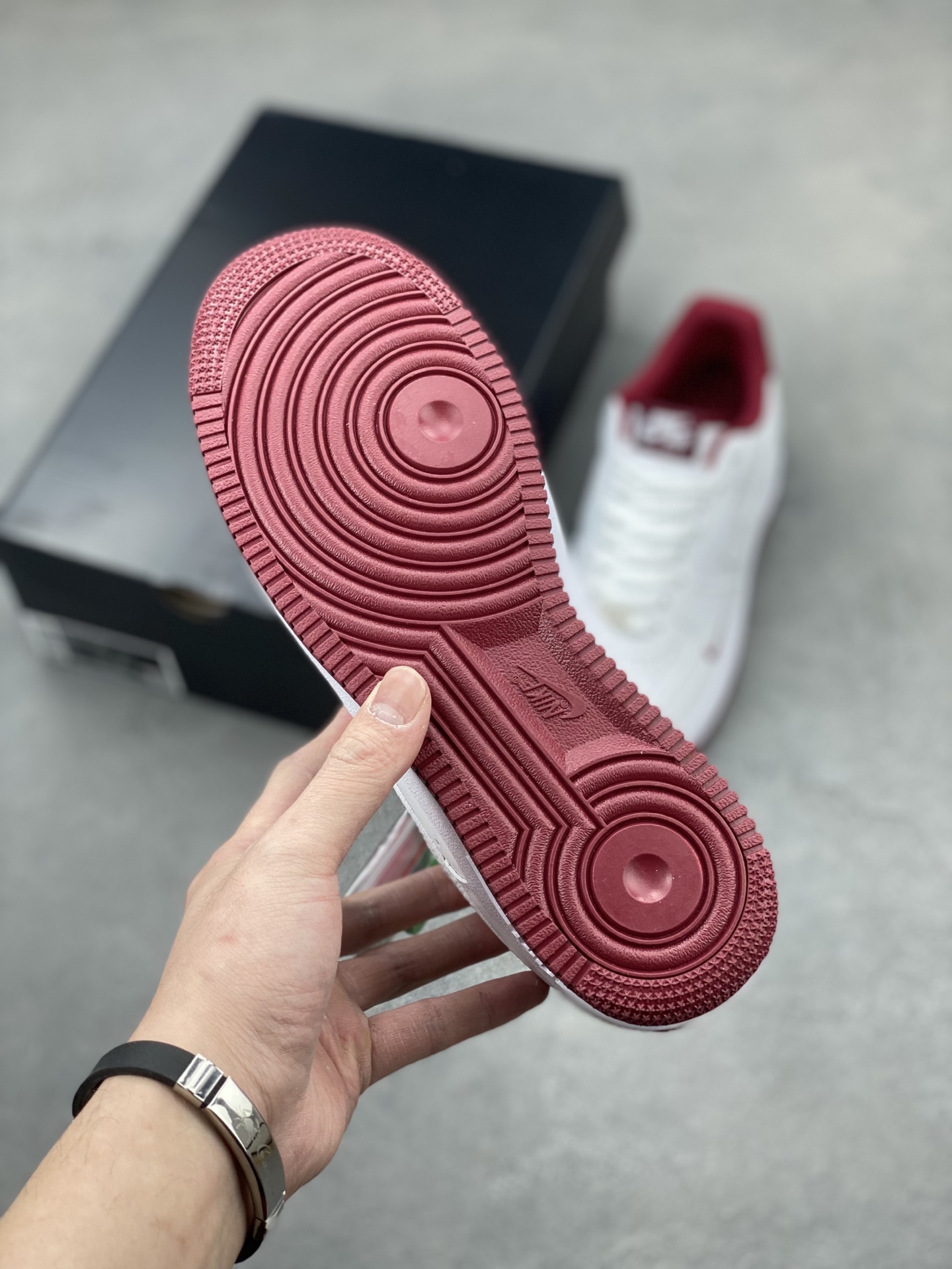 Nike Air Force 1 Low White Red - Original Edition with Air Cushioning 7 i1742488080797 5542 0 5
