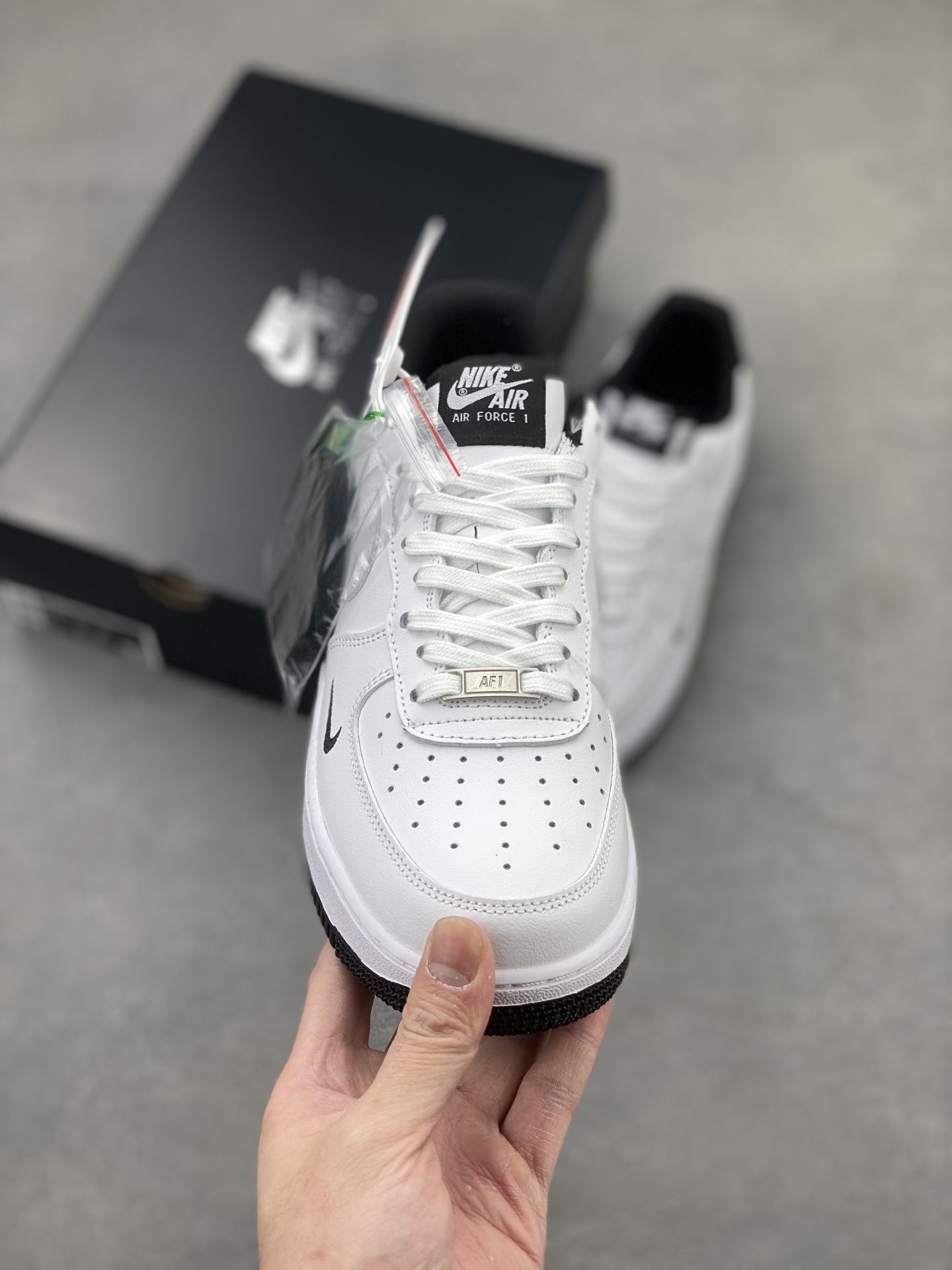 Nike Air Force 1 Low White/Black, Original Lasting, Full Honeycomb Cushion 3 i1742488125630 8942 0 1