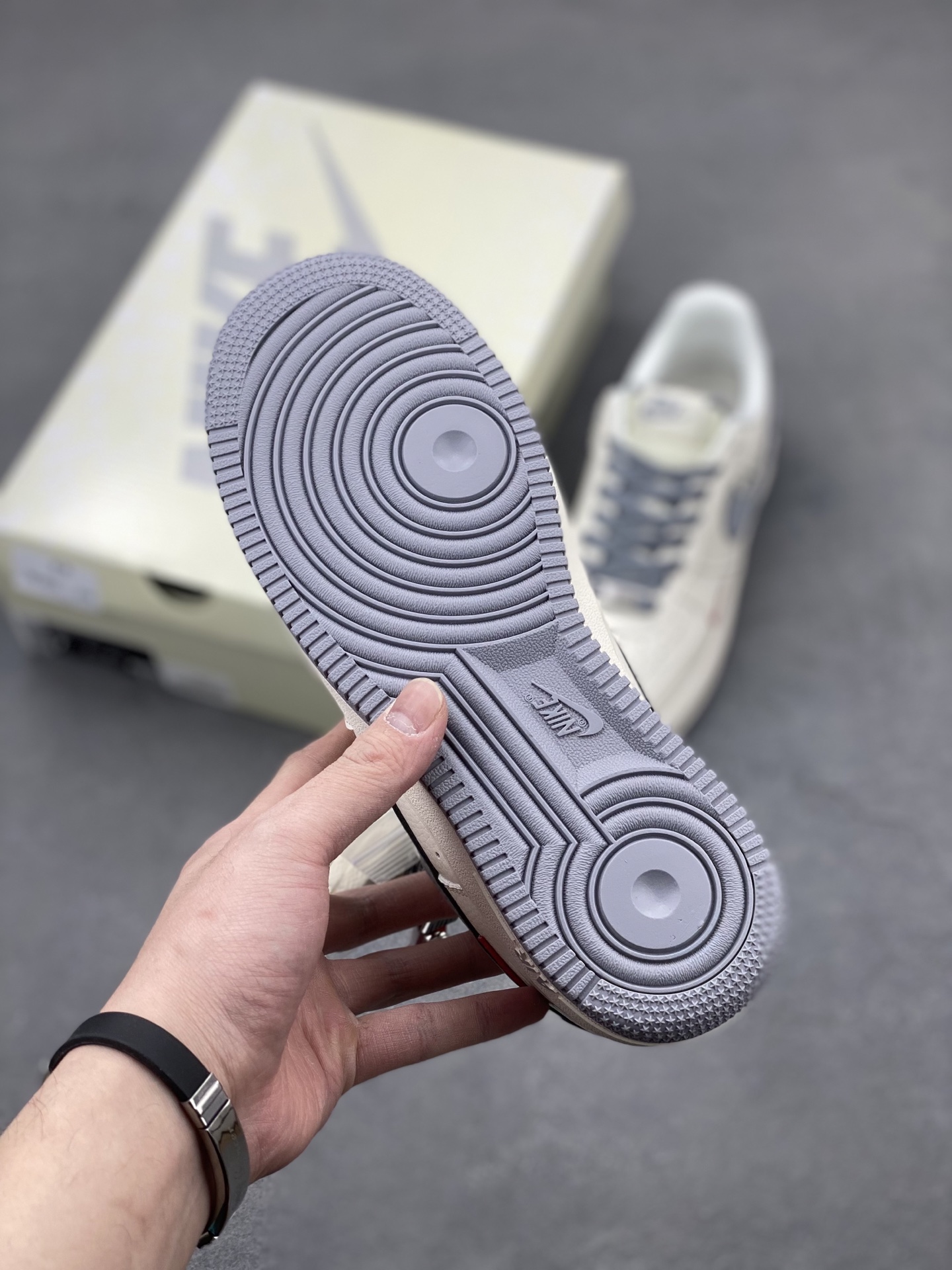 Nike Air Force 1 '07 Low Sneakers - Limited Edition, Premium Comfort 7 i1742659600832 1189 0 5