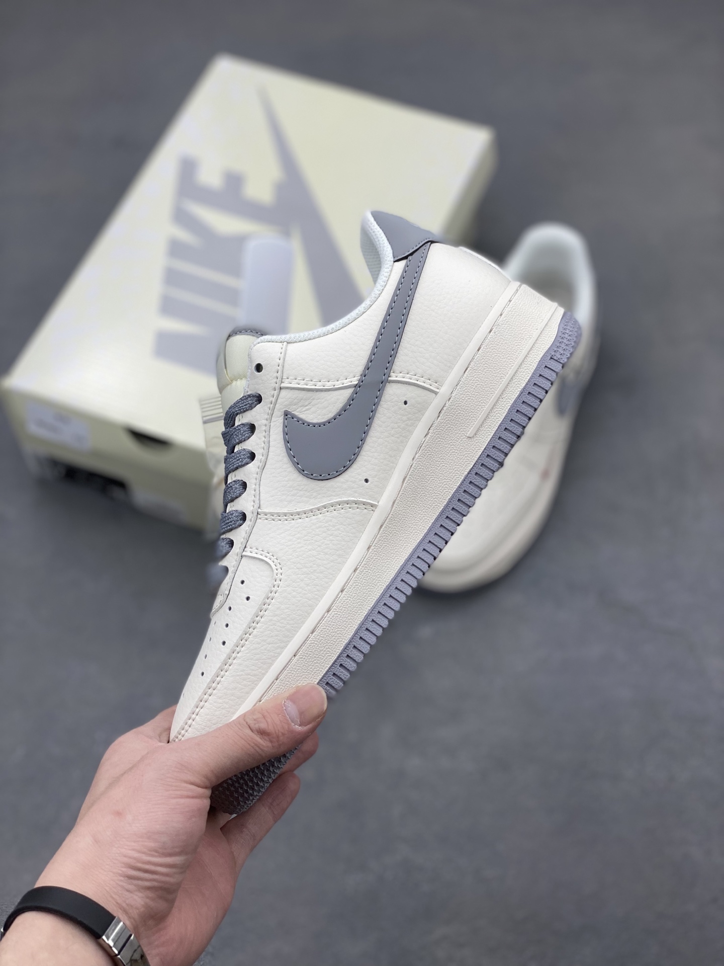 Nike Air Force 1 '07 Low Sneakers - Limited Edition, Premium Comfort 4 i1742659610305 1071 0 2