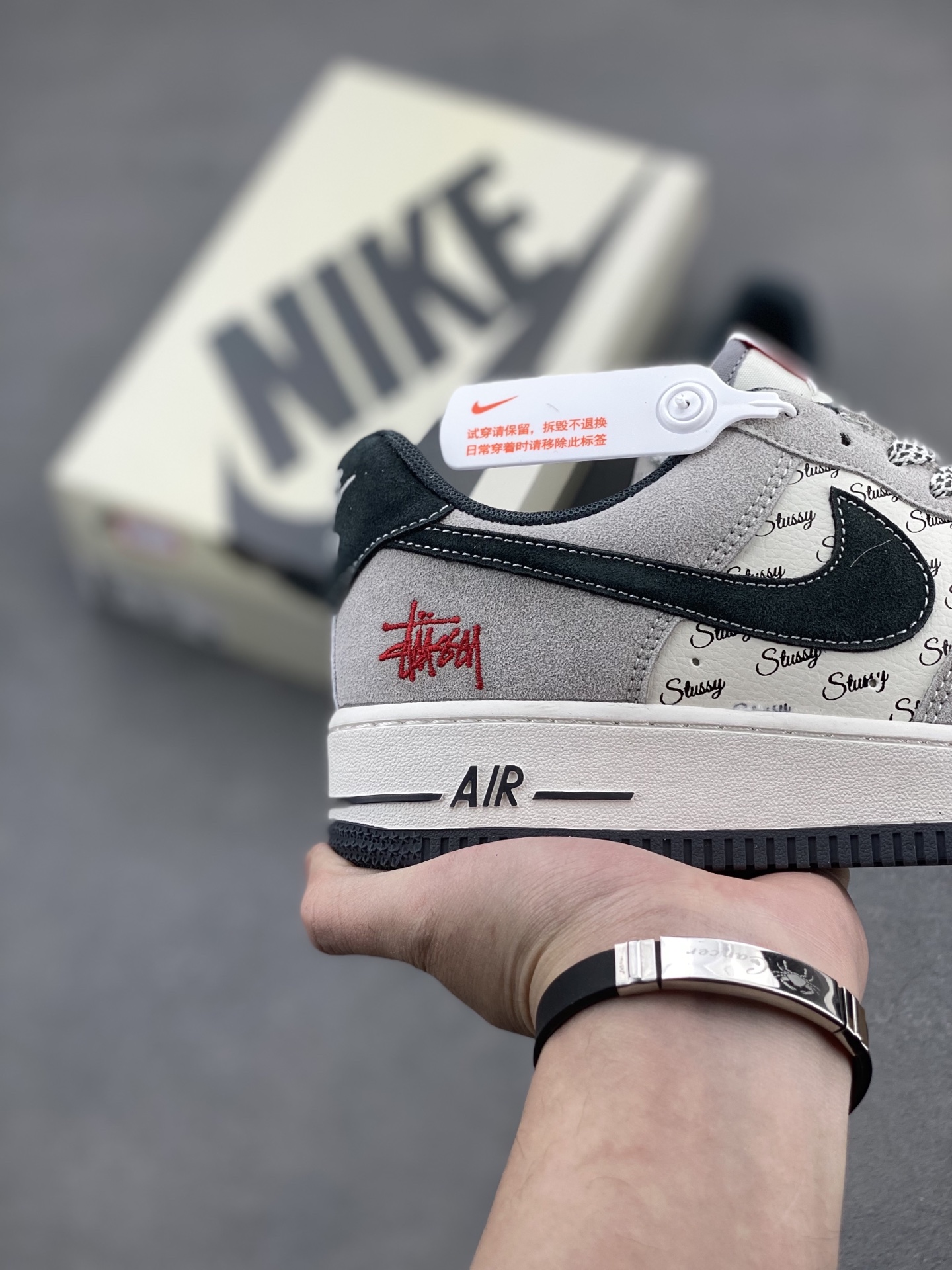 Nike Air Force 1 '07 Low Stüssy Limited Edition Sneakers 6 i1742660053569 2254 0 4