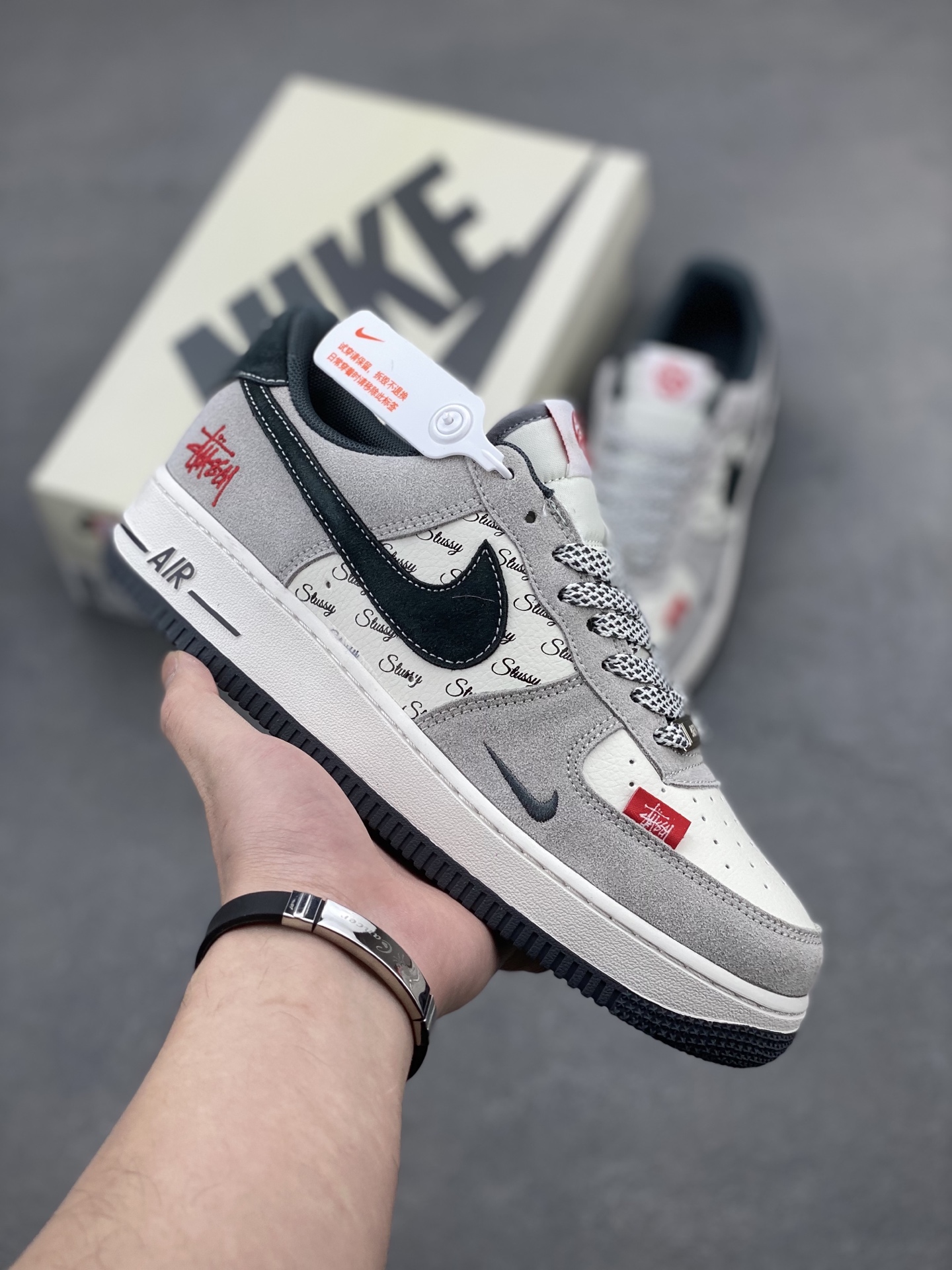 Nike Air Force 1 '07 Low Stüssy Limited Edition Sneakers 2 i1742660064279 1597 0 0
