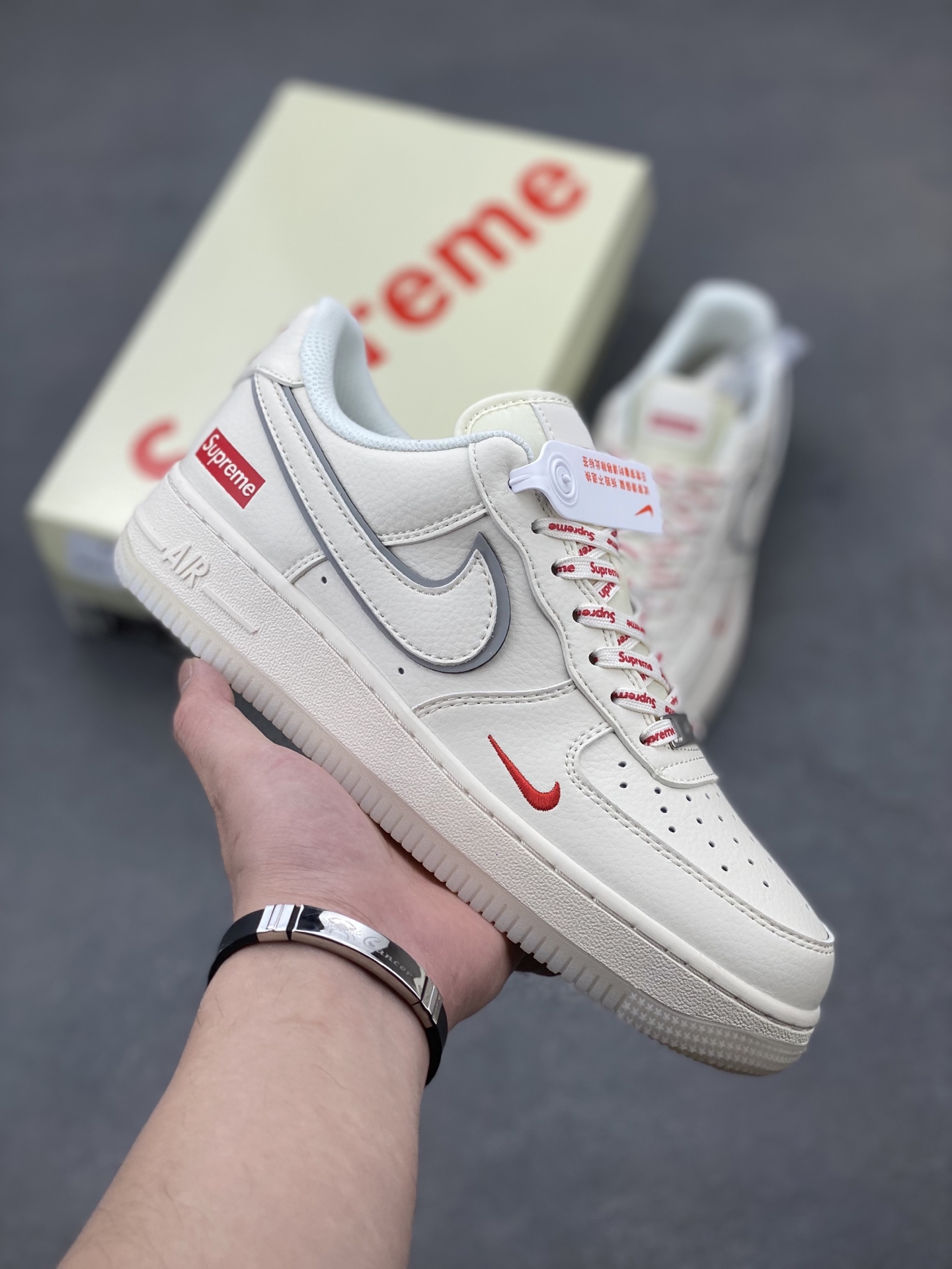 Nike Air Force 1 '07 Low Supreme Collab Sneakers - Cream/White 2 i1742834298376 1987 0 0