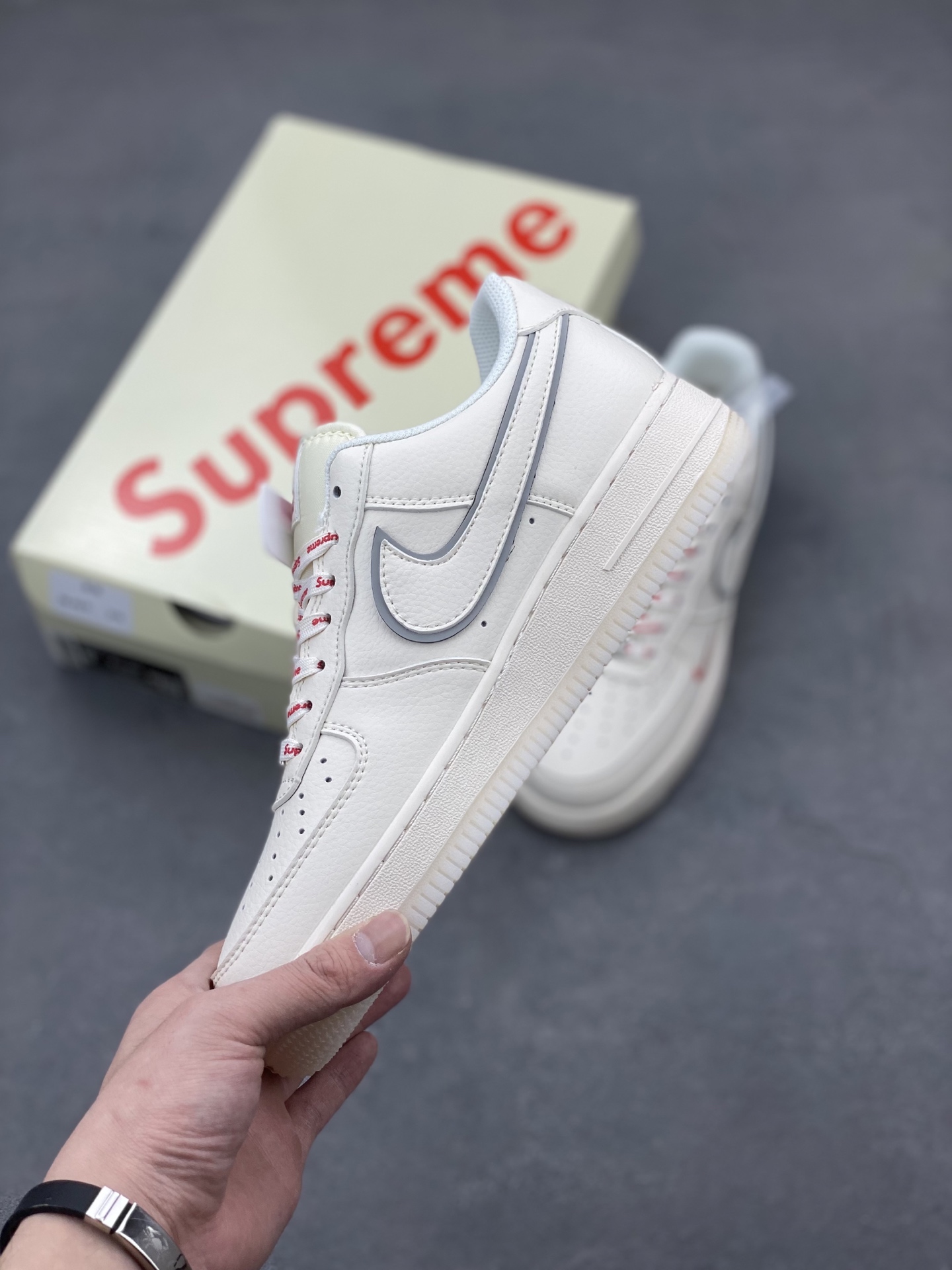 Nike Air Force 1 '07 Low Supreme Collab Sneakers - Cream/White 4 i1742834308468 7521 0 2