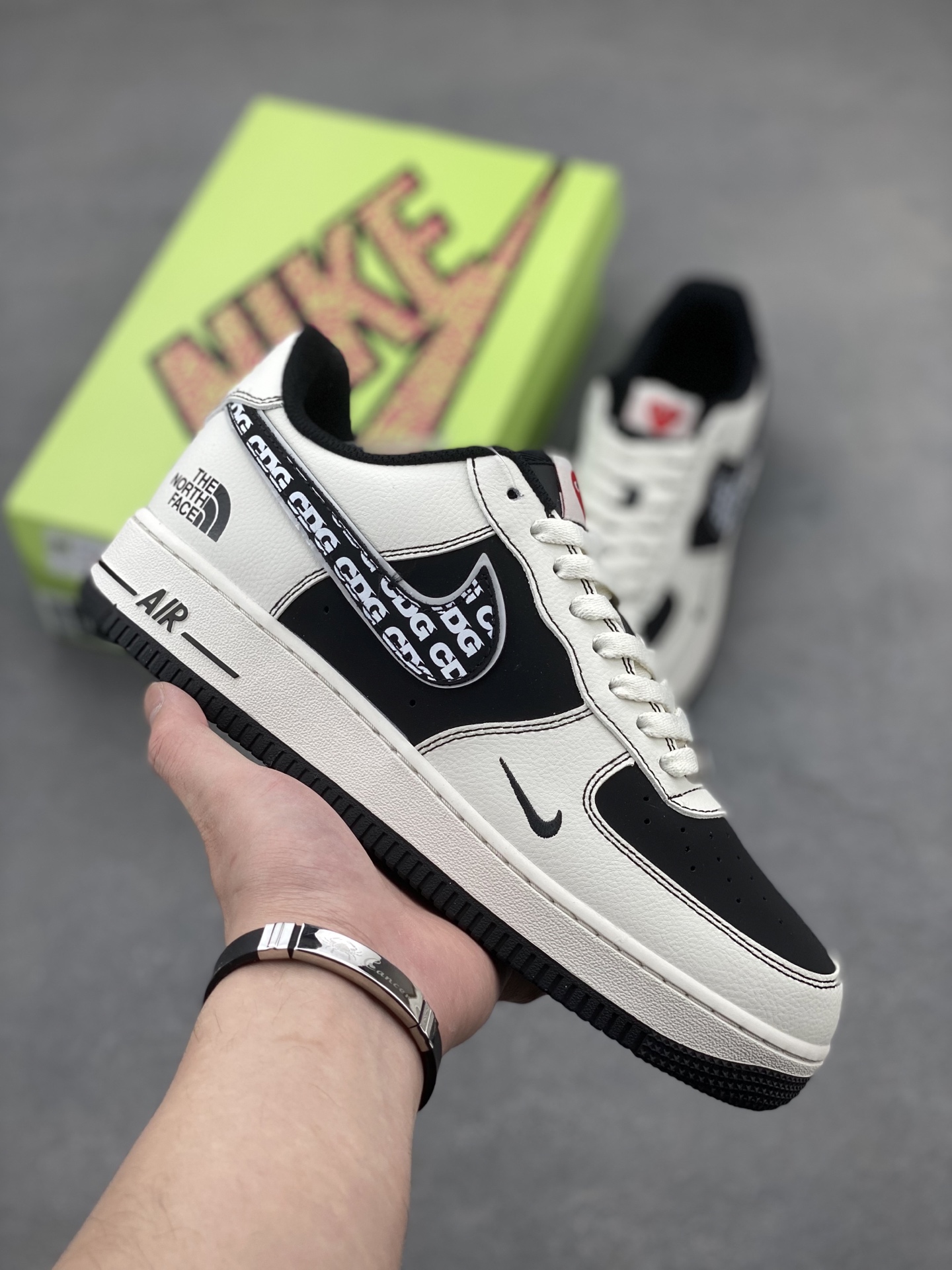 Nike Air Force 1 '07 Low CDG The North Face Collaboration Sneakers 2 i1742834399815 5833 0 0