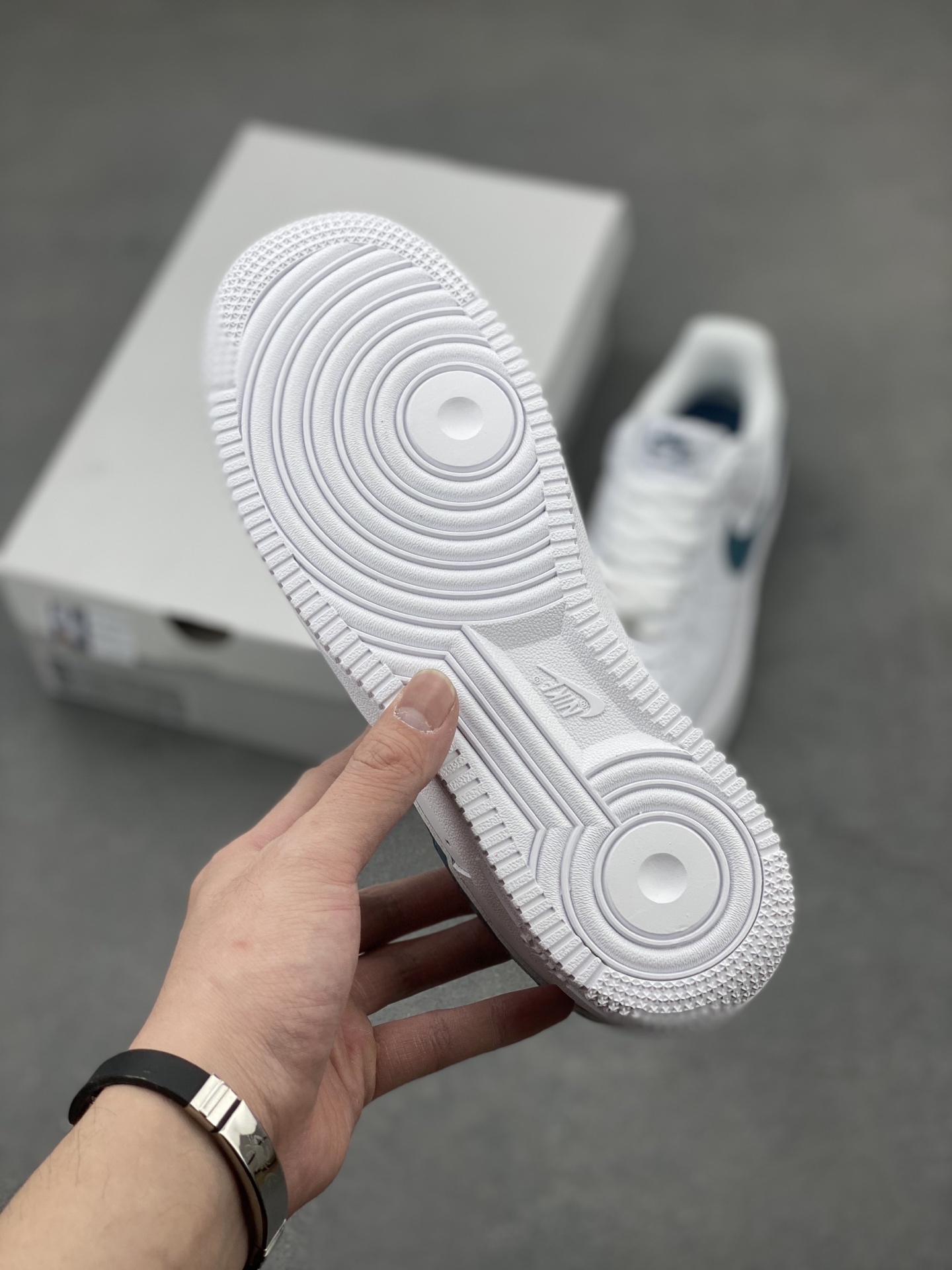 Nike Air Force 1 Low White Diffused Blue Casual Sneakers FJ4146-114 7 i1742835084168 4217 0 5
