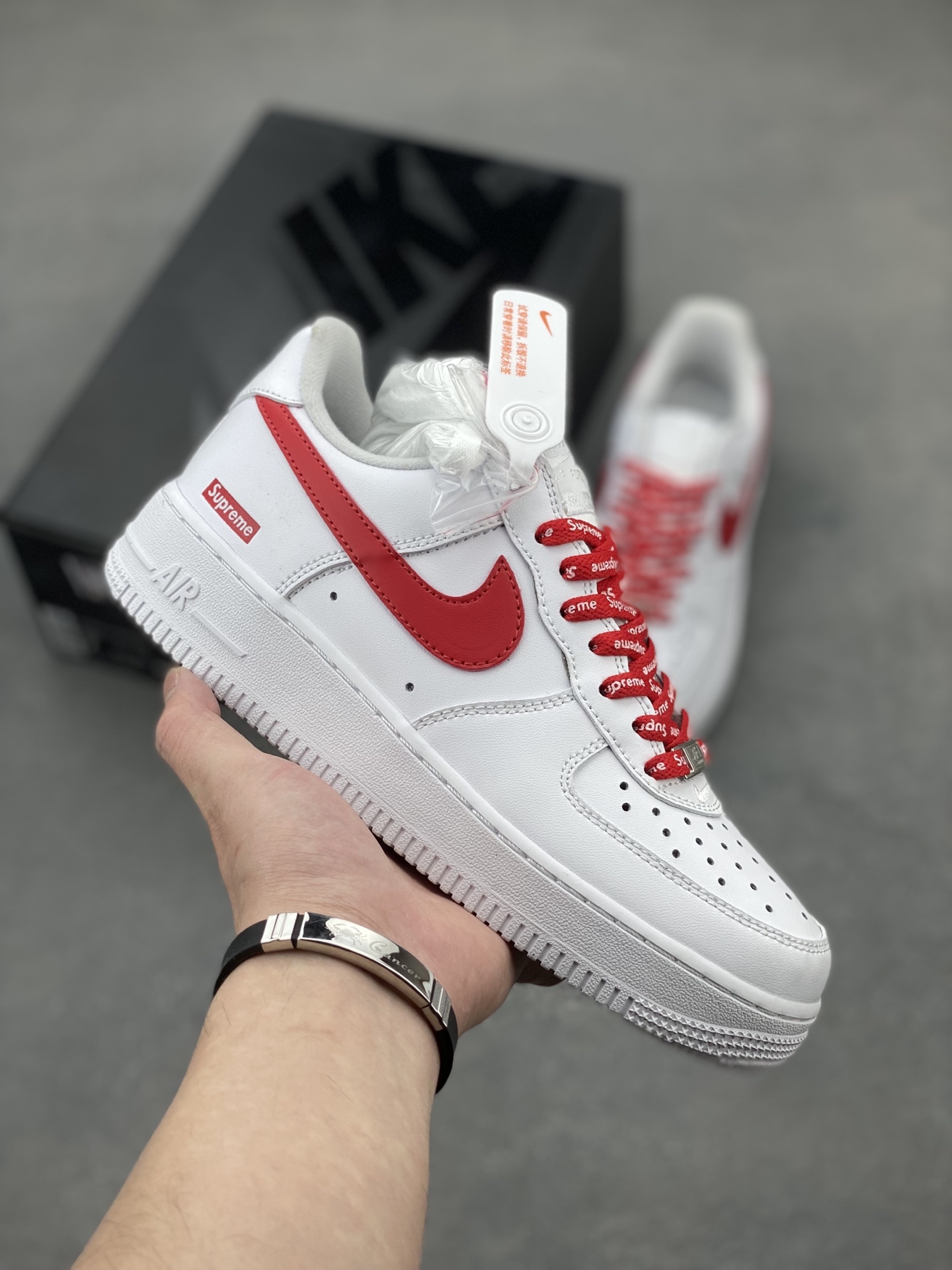 Nike Air Force 1 Low Supreme White Red CU9225-101 Sneakers 2 i1742835287338 9957 0 0
