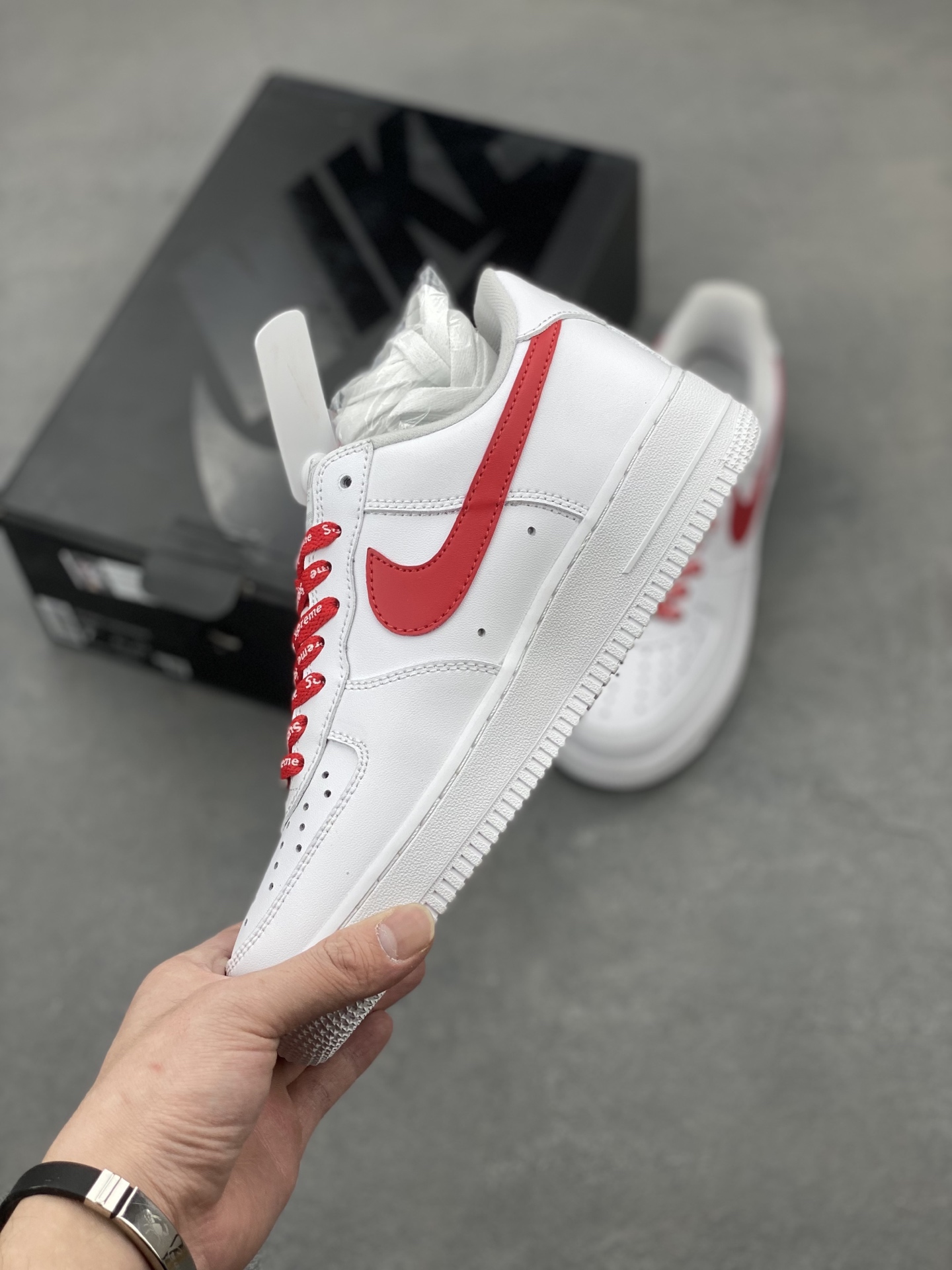 Nike Air Force 1 Low Supreme White Red CU9225-101 Sneakers 4 i1742835299052 7223 0 2