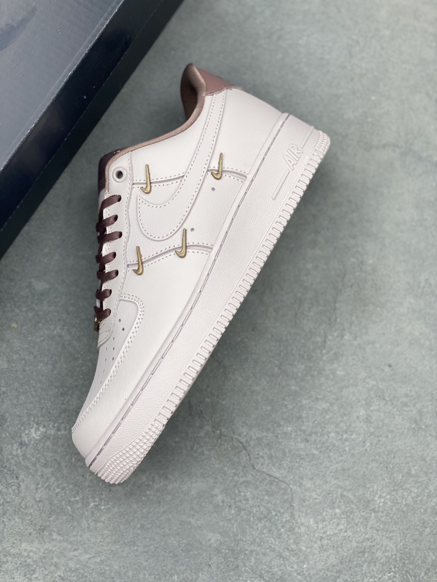 Nike Air Force 1 Low HF0735-001 Casual Sneakers 8 i1742835377475 7077 0 6