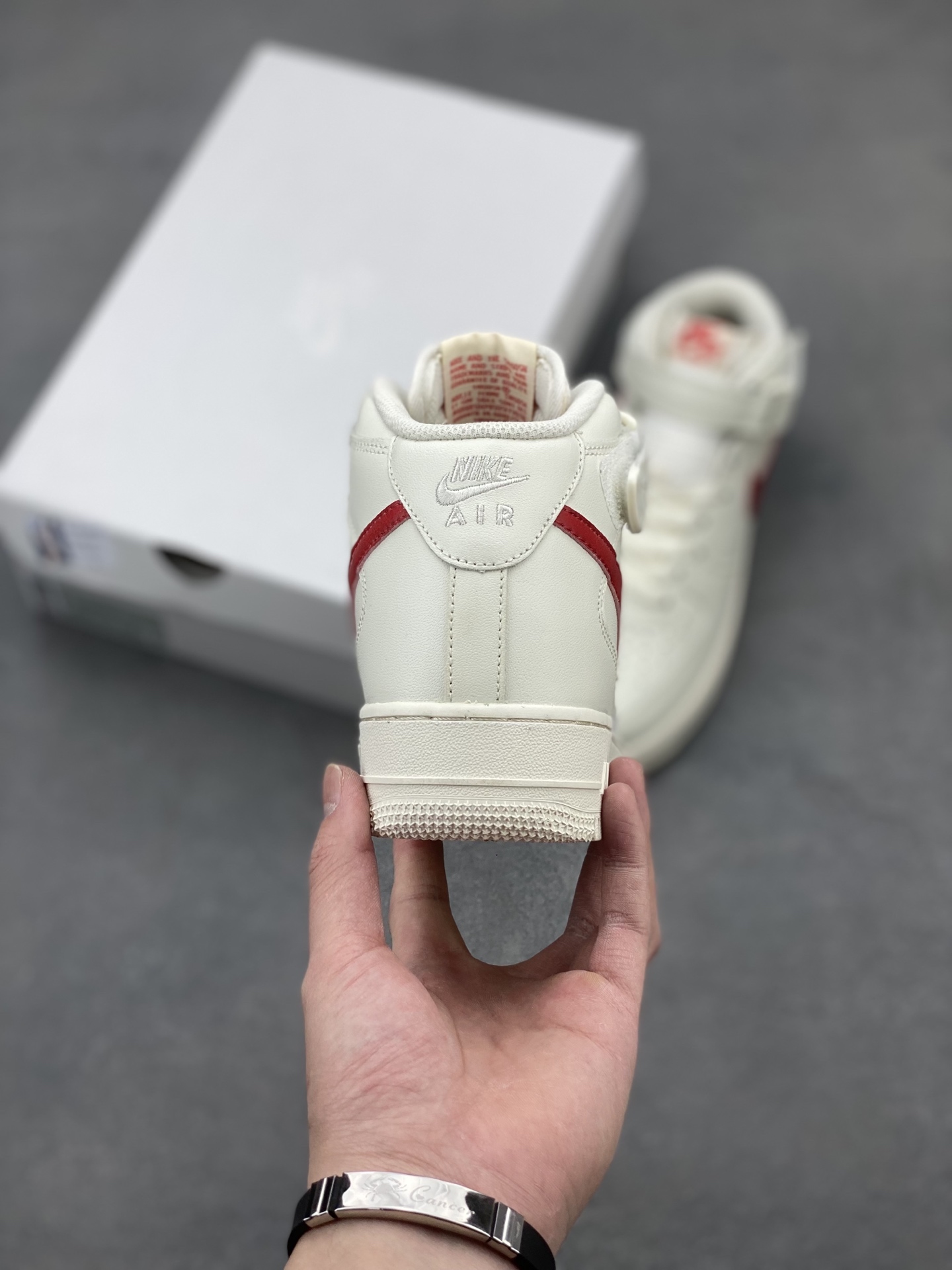 Nike Air Force 1 Mid 'Off White Maroon' - Iconic Style and Comfort 5 i1742835647860 7310 0 3