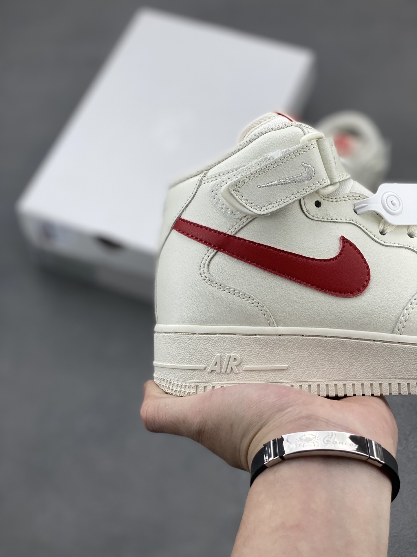 Nike Air Force 1 Mid 'Off White Maroon' - Iconic Style and Comfort 6 i1742835657622 8698 0 4