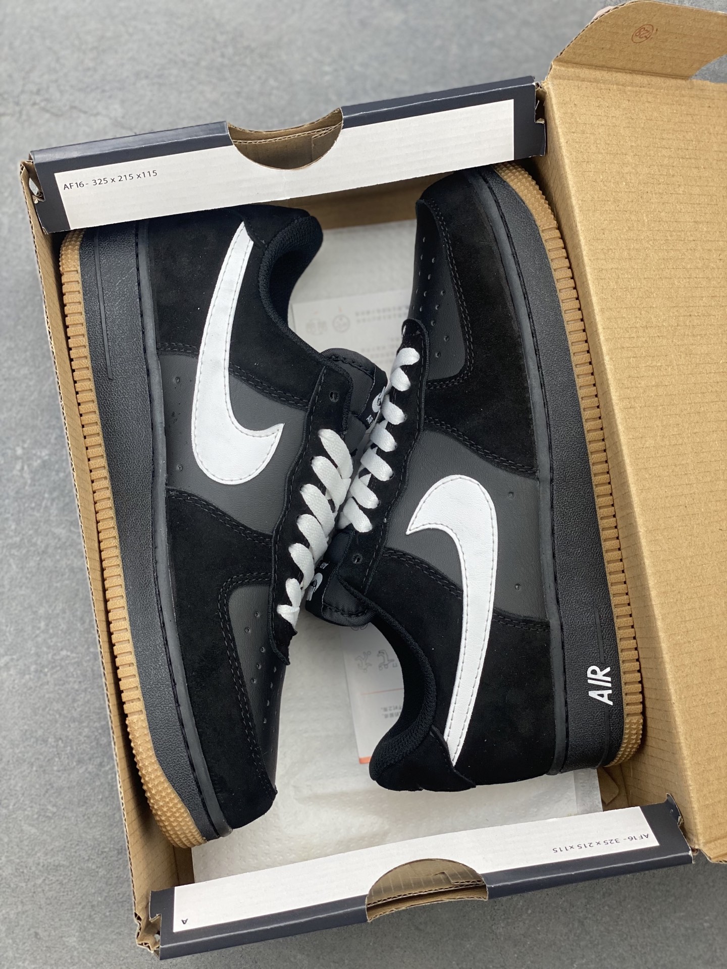 Nike Air Force 1 '07 Low Black/White Sneakers IB6388-001 Limited Edition 10 i1742918576144 2666 0 8