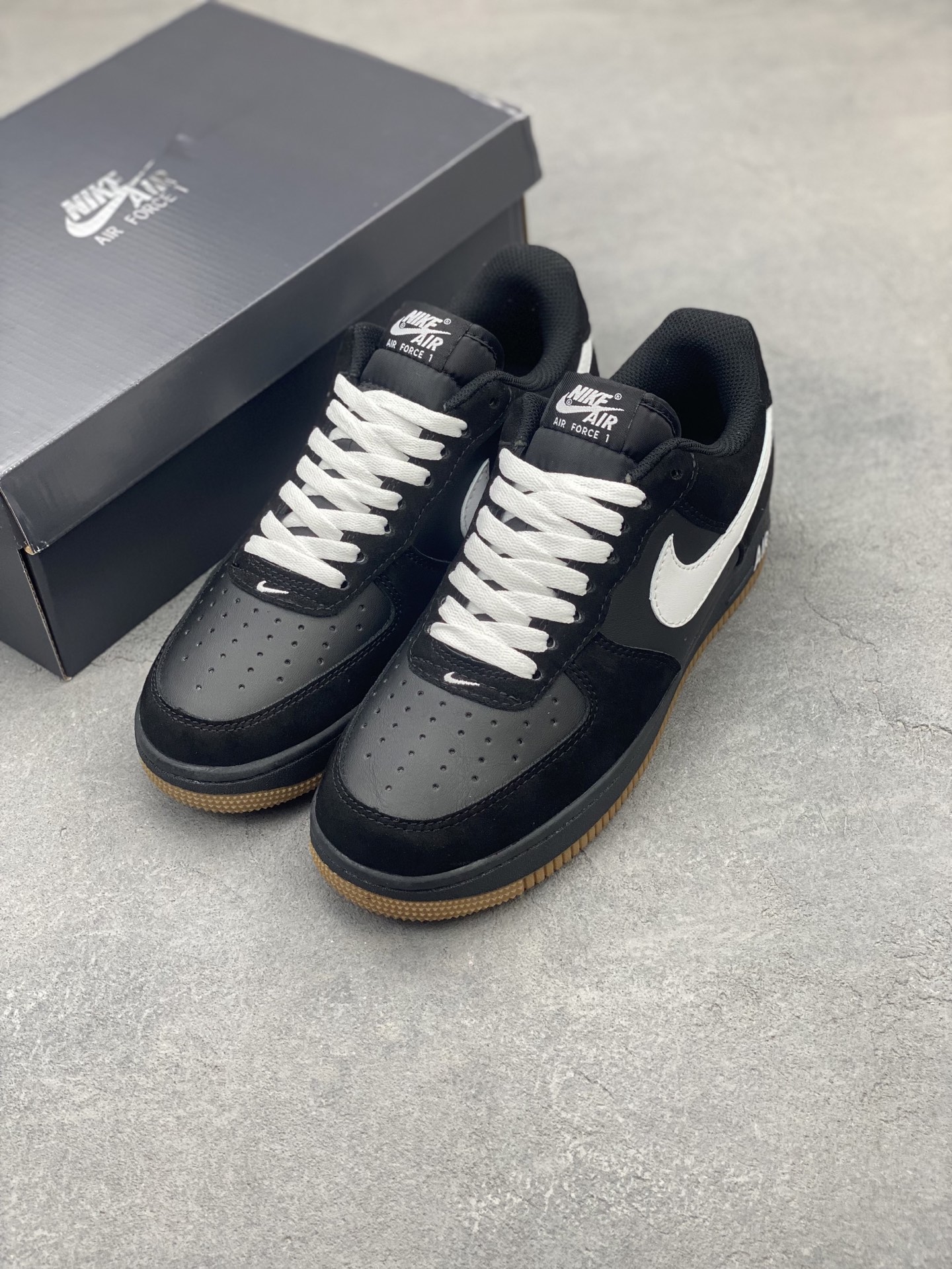 Nike Air Force 1 '07 Low Black/White Sneakers IB6388-001 Limited Edition 9 i1742918577741 1002 0 7