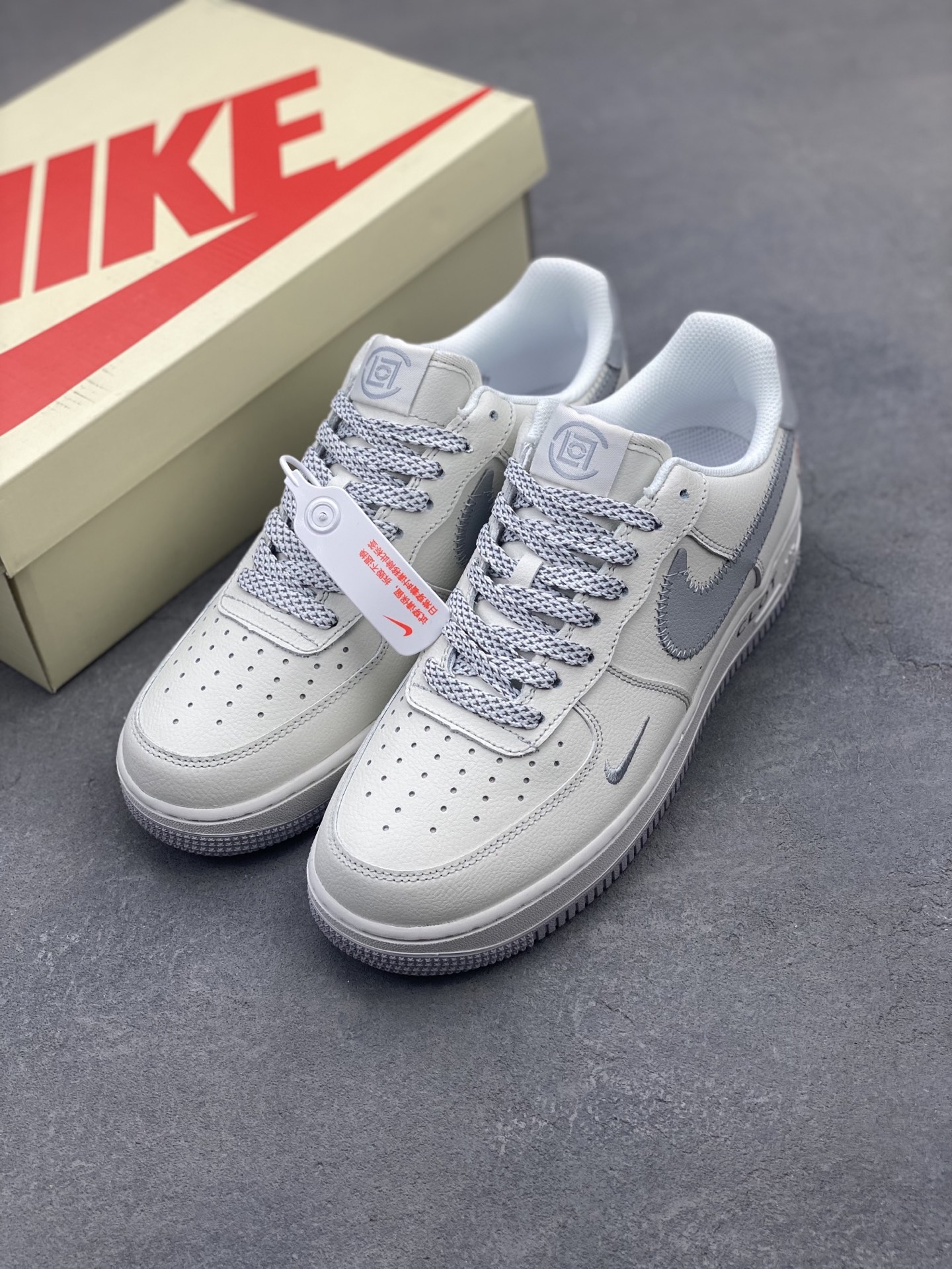 Nike Air Force 1 Low x CLOT Collab: Premium Leather, Detailed Craftsmanship 9 i1742918693986 385 0 7