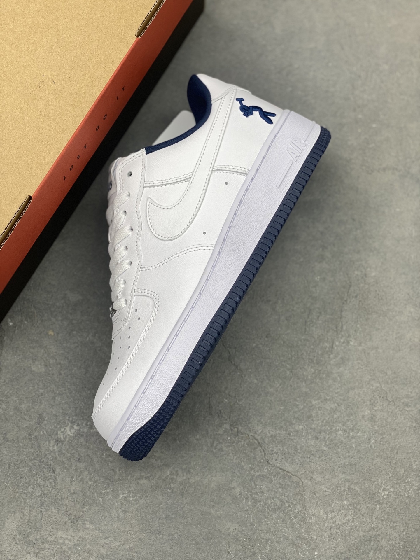 Nike Air Force 1 '07 Low White/Navy Casual Shoes IB5720-100 8 i1742918770247 3580 0 6