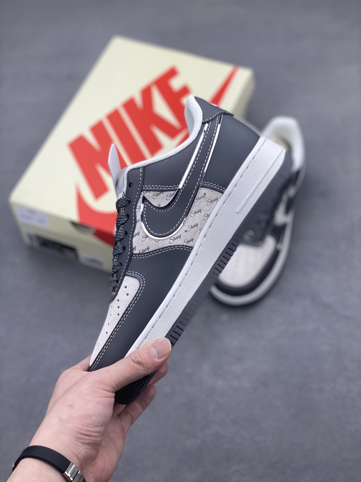 Nike Air Force 1 '07 Low Stussy Black Sneakers Limited Edition 4 i1742918837953 8297 0 2
