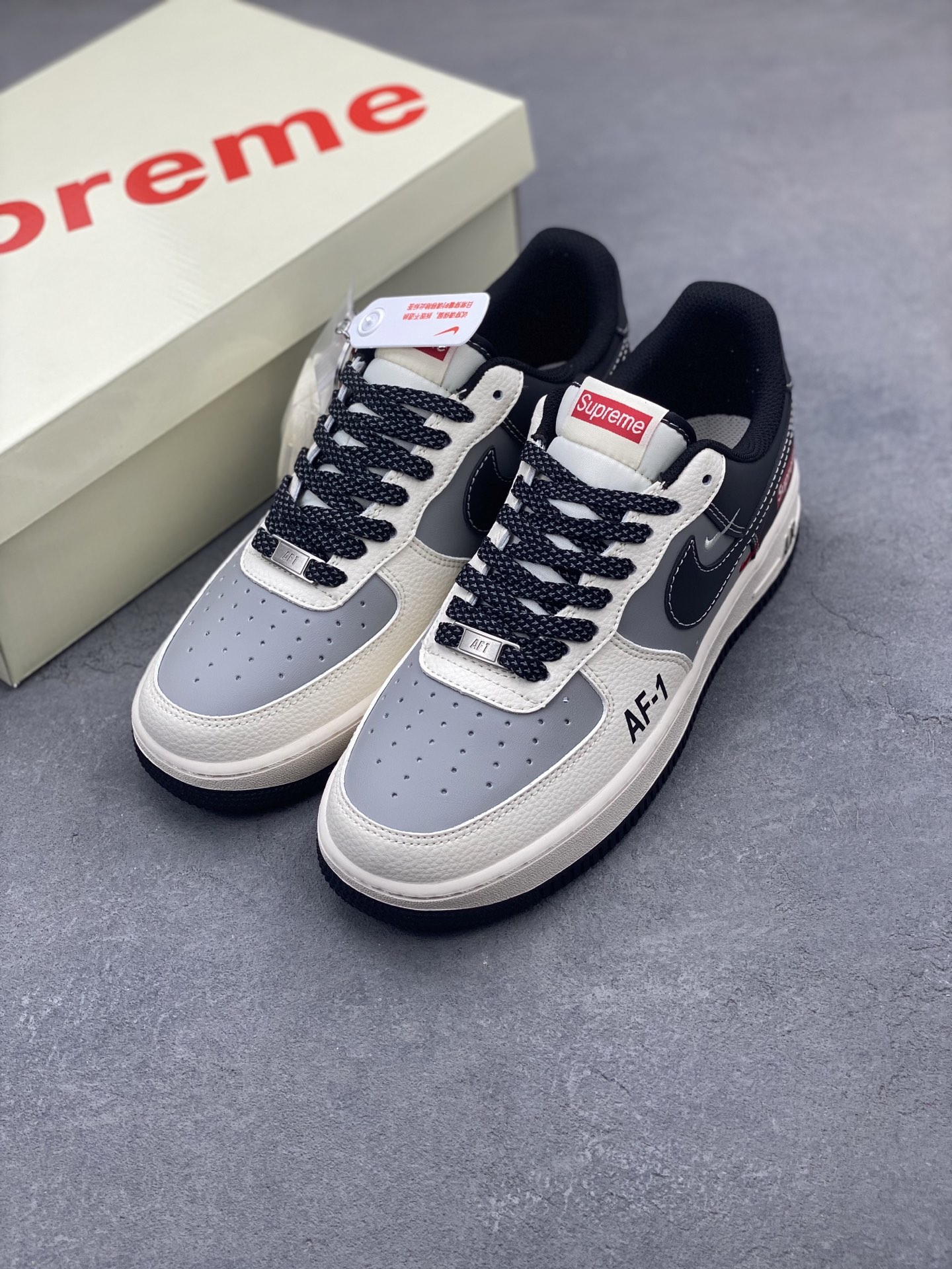 Nike Air Force 1 '07 Low Sneakers - Limited Edition Supreme Collaboration 9 i1742918873680 2817 0 7